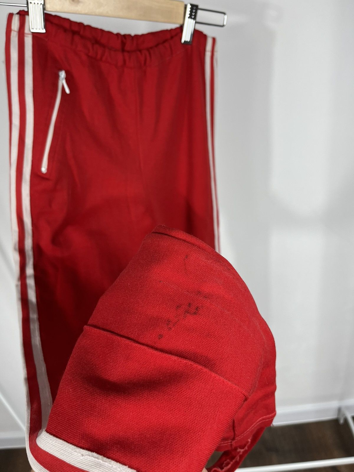 Adidas Vintage Adidas kids track pants red 3 stripes size 152 Size US 26 / EU 42 - 4 Thumbnail