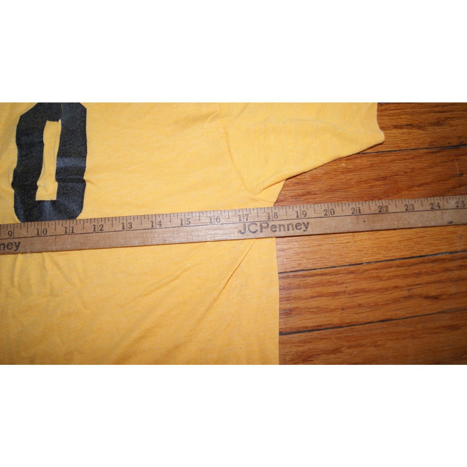 Vintage VTG Auburn Sertoma Service Mankind Yellow L TShirt USA Size US L / EU 52-54 / 3 - 9 Thumbnail