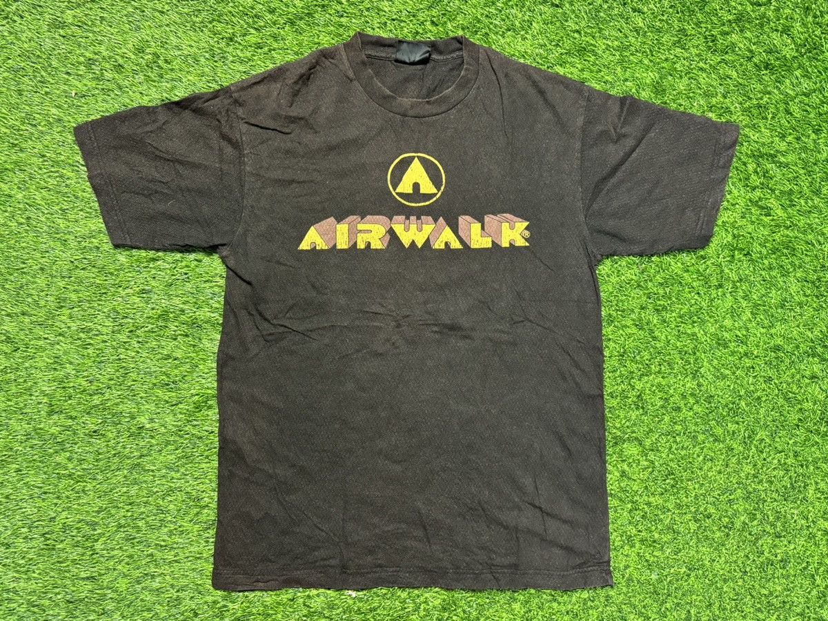 vintage sunfaded - AIRWALK skateboard tee shirt