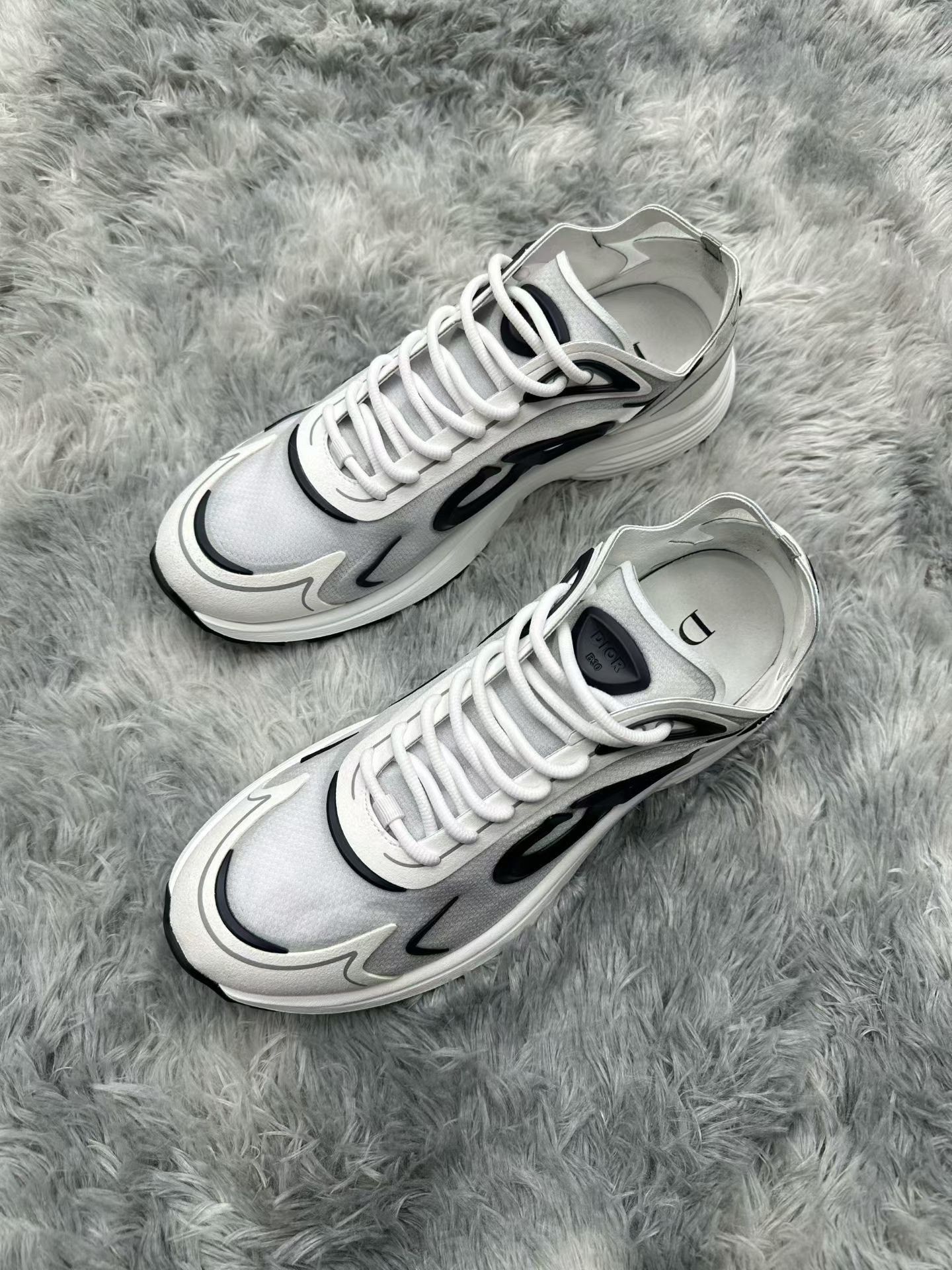 Dior Dior White Lowtop Sneakers 12 Men Size US 12 / EU 45 - 1 Thumbnail