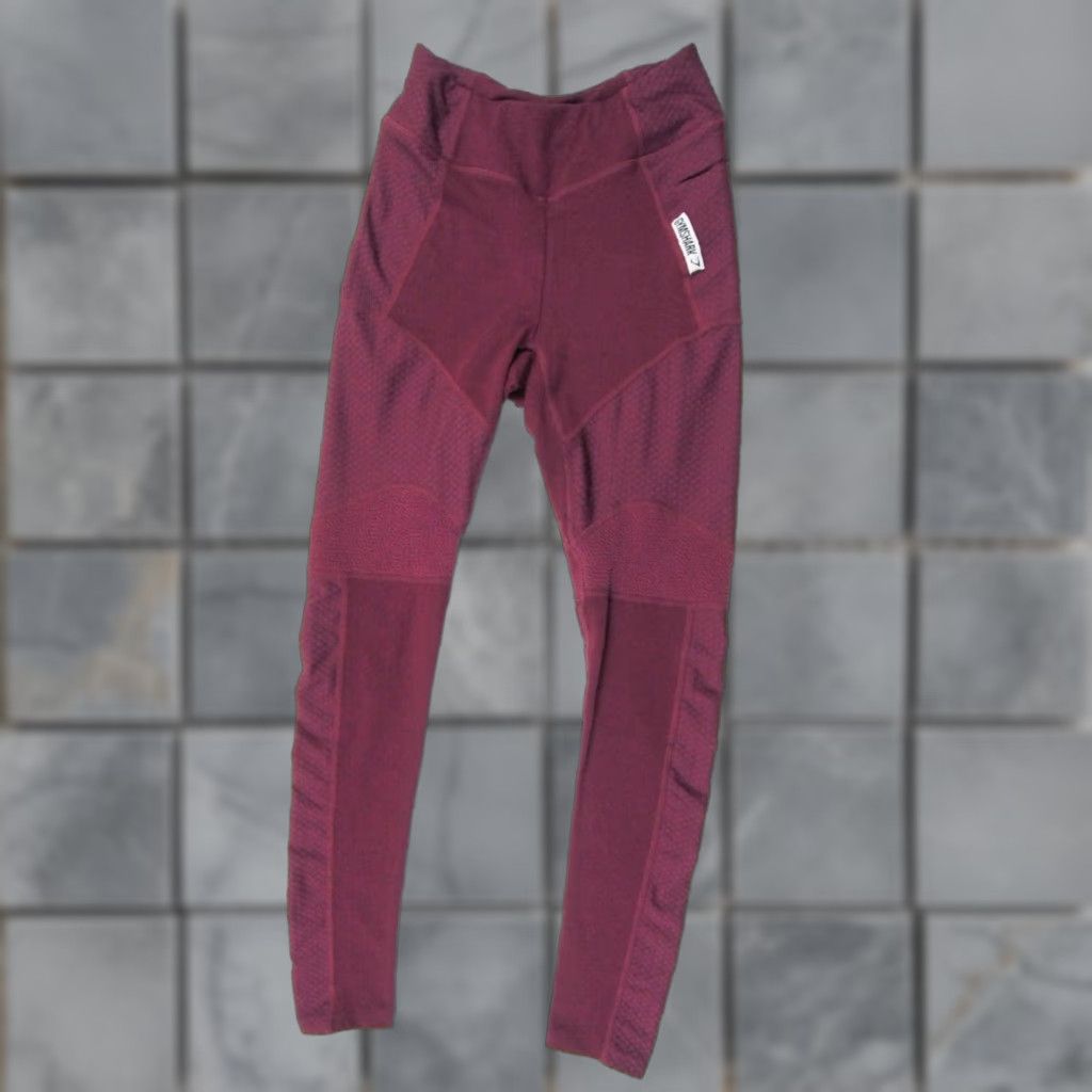 Gymshark Gymshark Leggings Women XS Purple Activewear Pants Skinny Regular Inseam 26" 90s Outdoor Style compression, Solid, Pull On, Polyester Spandex Size 26" / US 2 / IT 38 - 1 Thumbnail