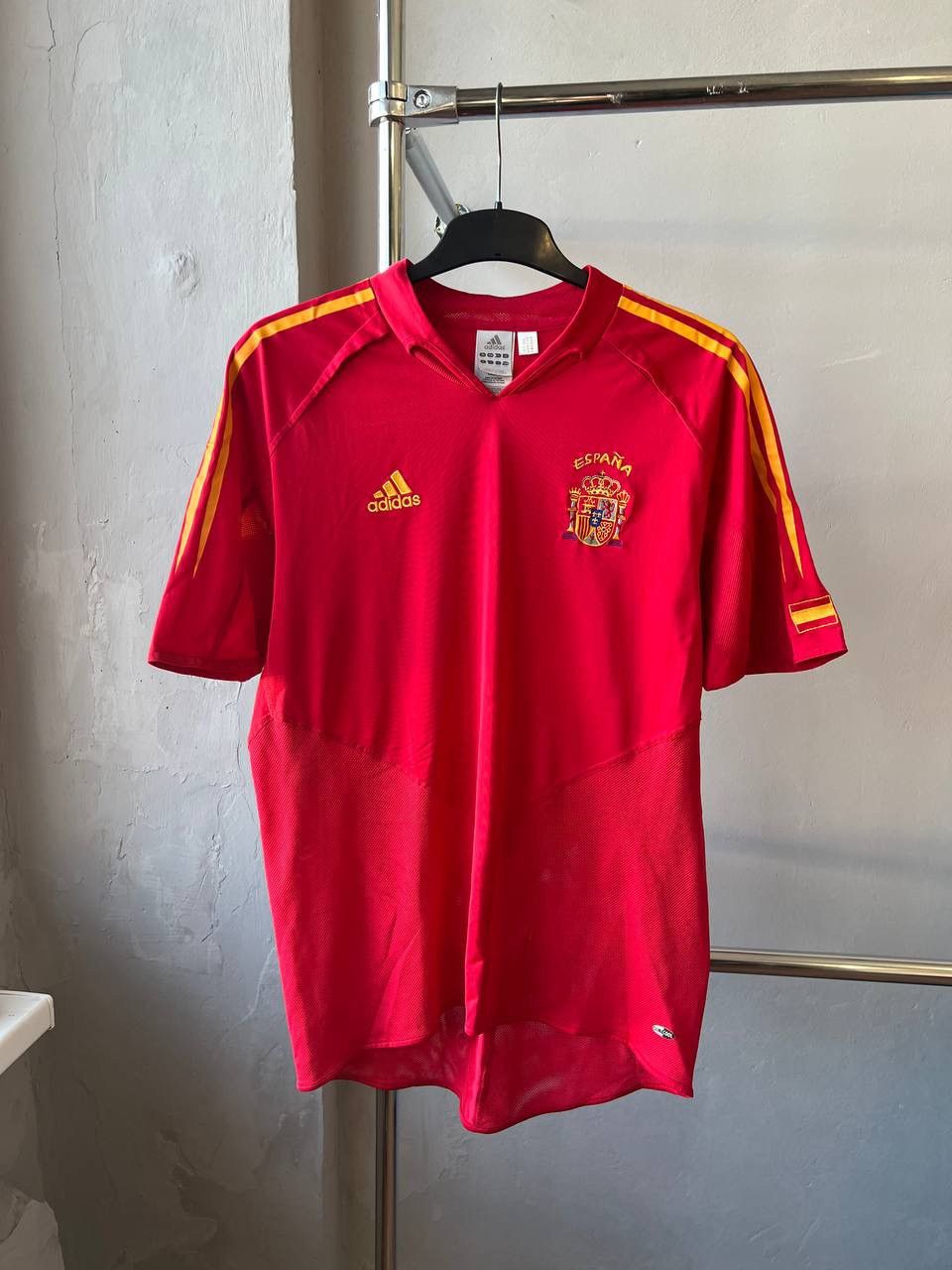Adidas 2004/06 SPAIN TEAM HOME SOCCER JERSEY FOOTBALL SHIRT ADIDAS Size US L / EU 52-54 / 3 - 2 Thumbnail