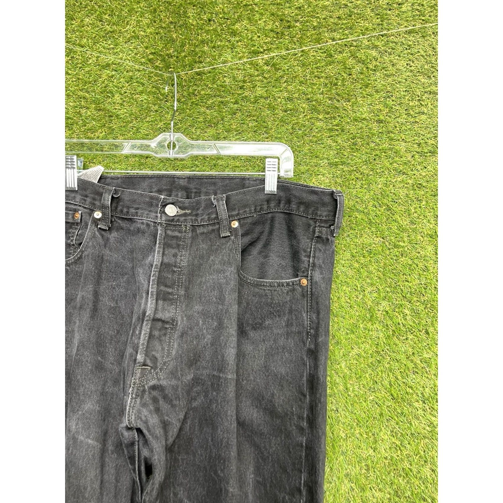 Levi's Levi's 501 Jeans Mens 38x32 Black Straight Button Fly Denim USA Pattern Vintage: No Size US 38 / EU 54 - 3 Thumbnail