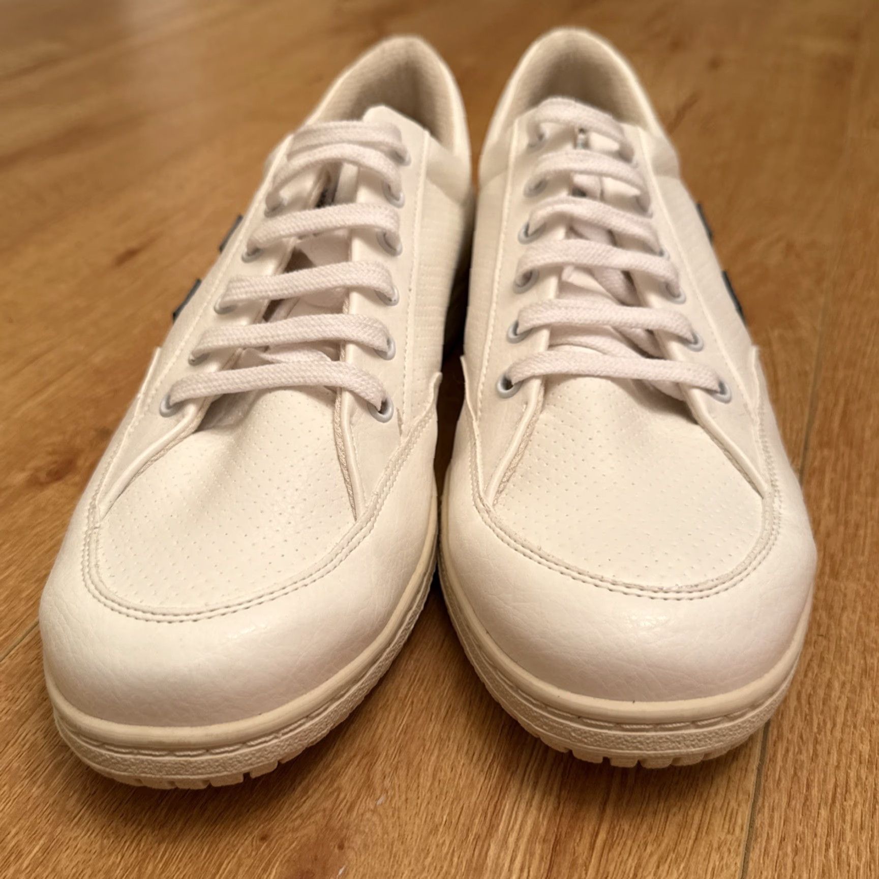 Vintage Flamingos Life Roland Shoes Men's 11 White Navy Logo Vegan Low Top Sneaker Size US L / EU 52-54 / 3 - 2 Thumbnail