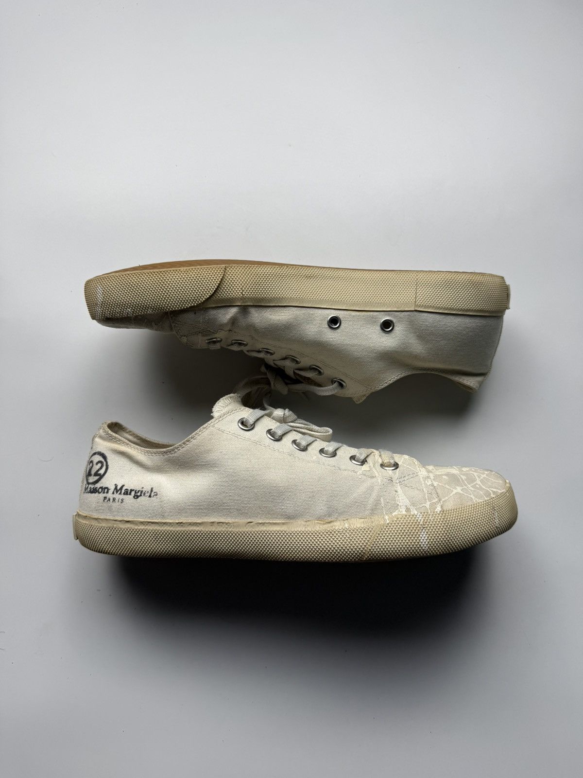 Maison Margiela Maison Margiela Tabi Canvas Paint Splatter White Size US 9 / EU 42 - 2 Thumbnail