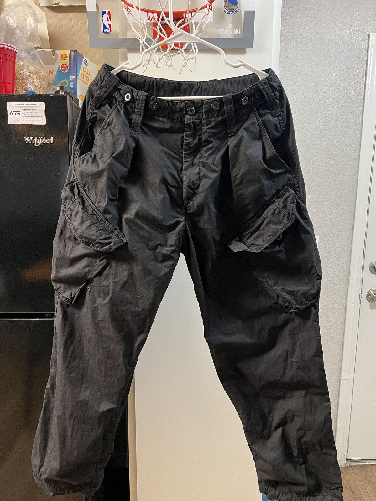 C.P. Company Wide-Leg Pleated Cotton-Garbardine Cargo Trouser Size US 32 / EU 48 - 1 Thumbnail