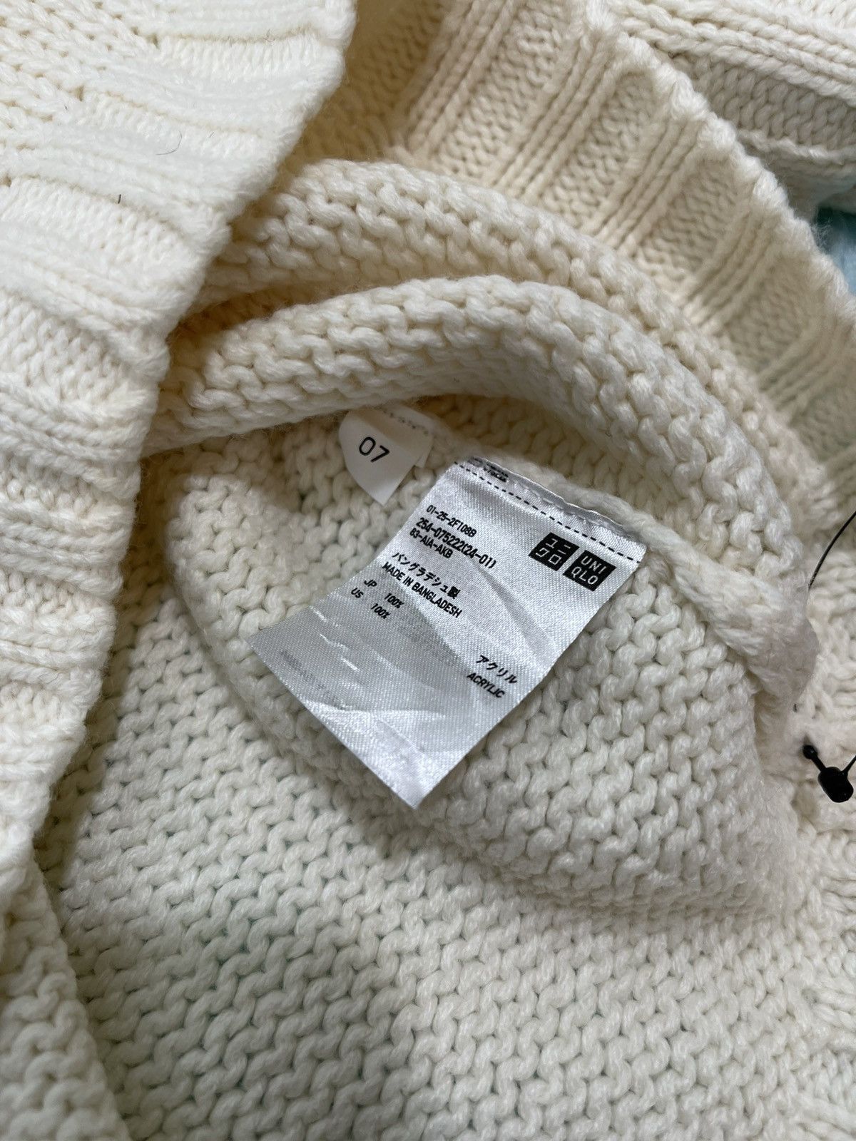 Uniqlo Uniqlo Cream Turtleneck Sweater Size L / US 10 / IT 46 - 6 Thumbnail