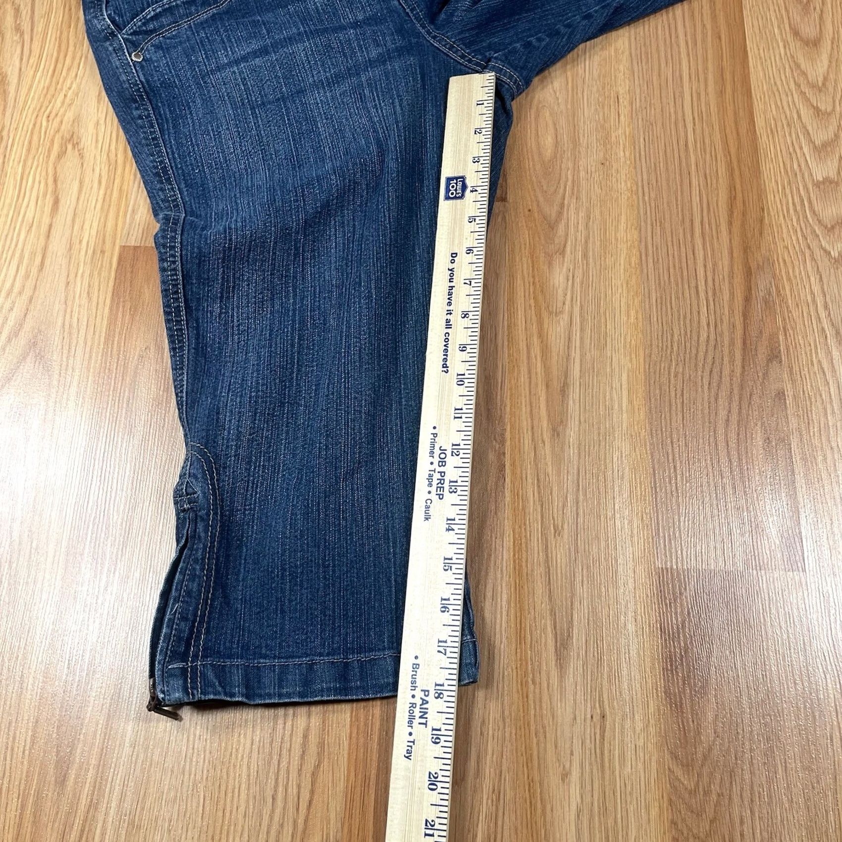 Gloria Vanderbilt Gloria Vanderbilt Denim Capri Shorts Womens 12P Petites Blue Jean Stretch Crop Size 34" / US 12 / IT 48 - 5 Thumbnail