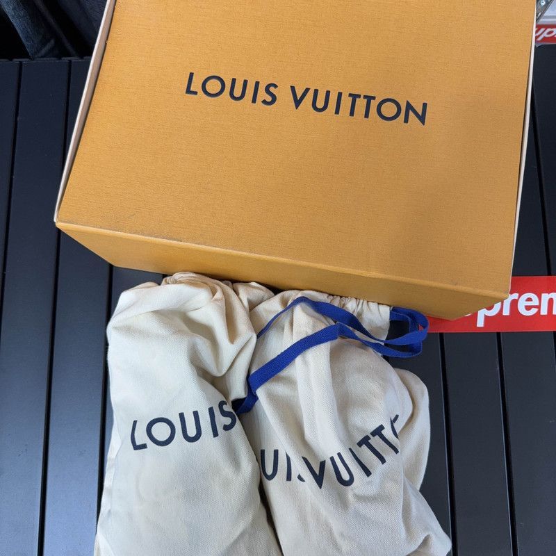 Louis Vuitton Louis Vuitton Low-Top Trainer Sneakers in Gray and White -2 Size US 10.5 / EU 43-44 - 6 Thumbnail