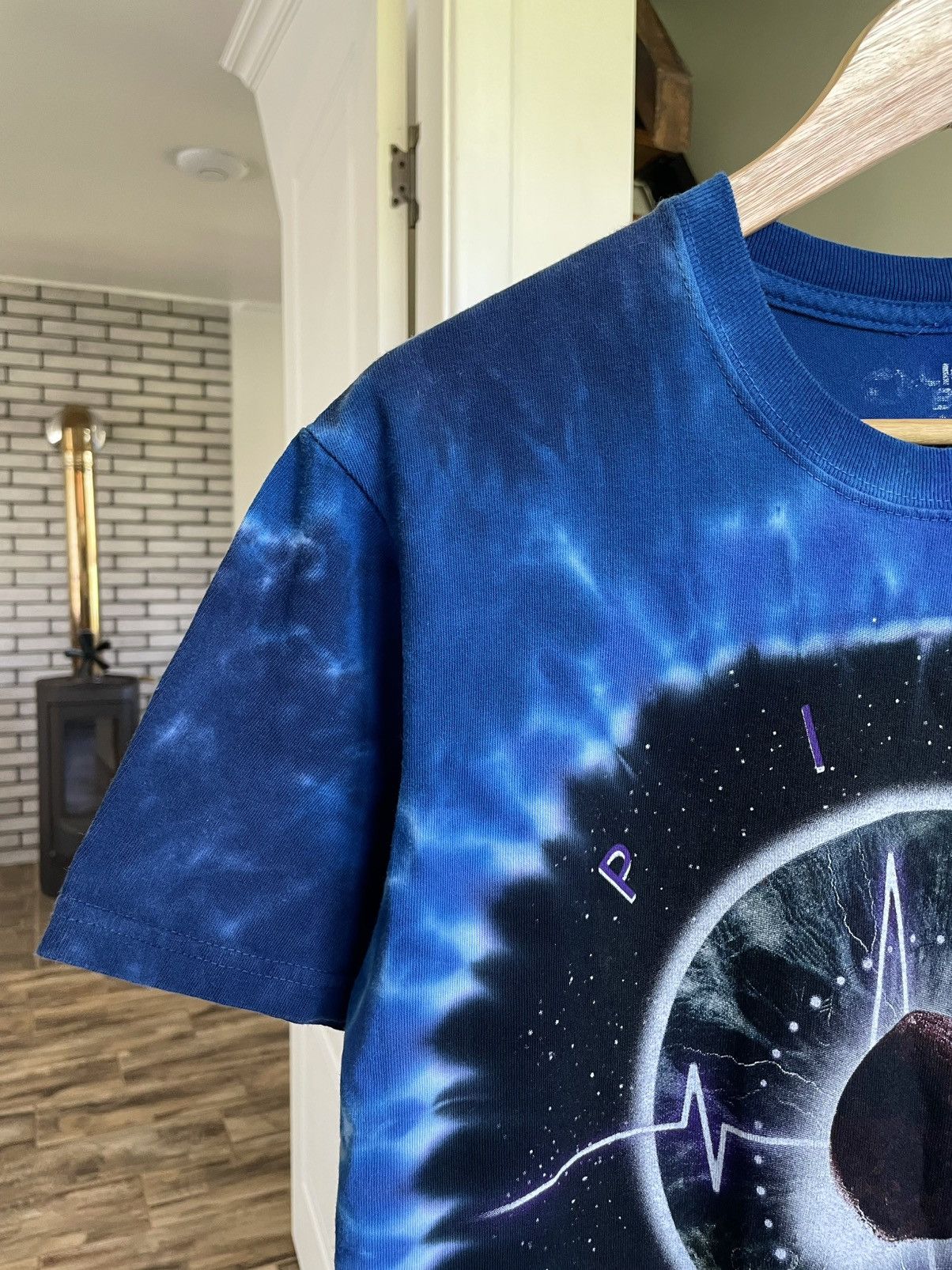 Band Tees × Liquid Blue × Pink Floyd Pink Floyd Vintage 2005 Liquid Blue Tie Dye Pulse Band Tee Size US S / EU 44-46 / 1 - 4 Thumbnail