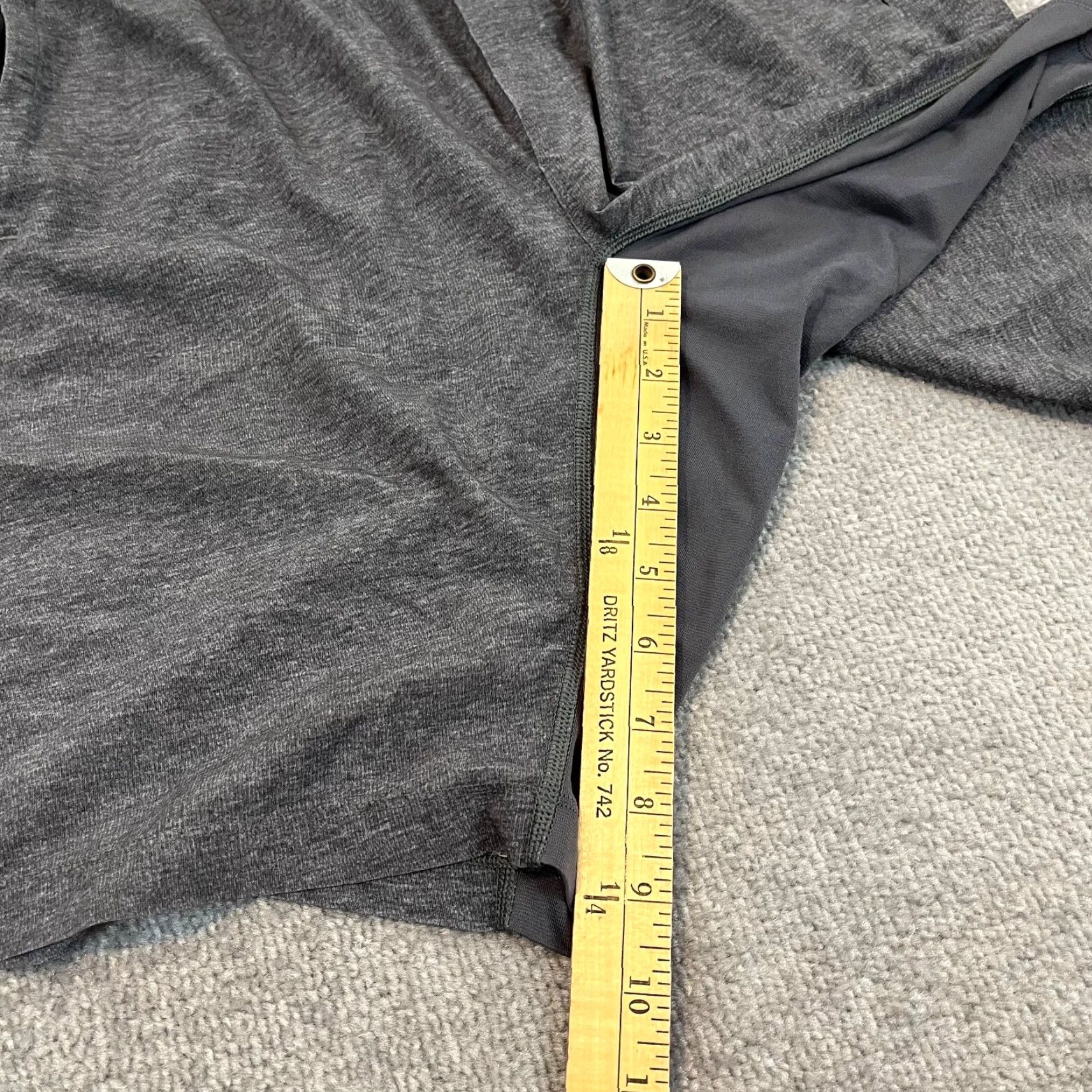 Lululemon Lululemon Shorts Mens Small 9" Gray T.H.E Linerless Gym Training Workout M7Y0S Size US 29 - 7 Thumbnail