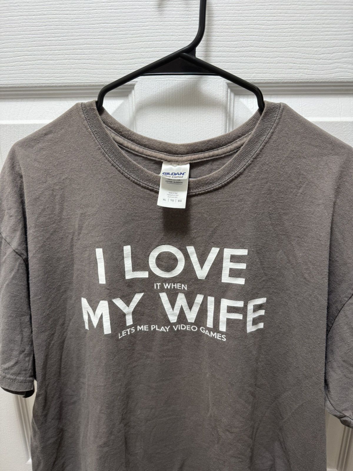 Gildan I Love My Wife Video Games Humor Funny Text Vintage Shirt Size US XL / EU 56 / 4 - 4 Thumbnail
