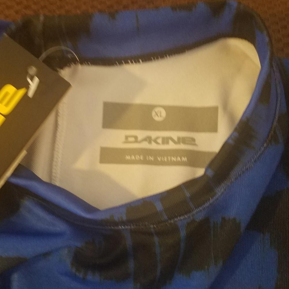 Dakine NWT Dakine Rashguard Size XL Size ONE SIZE - 3 Thumbnail