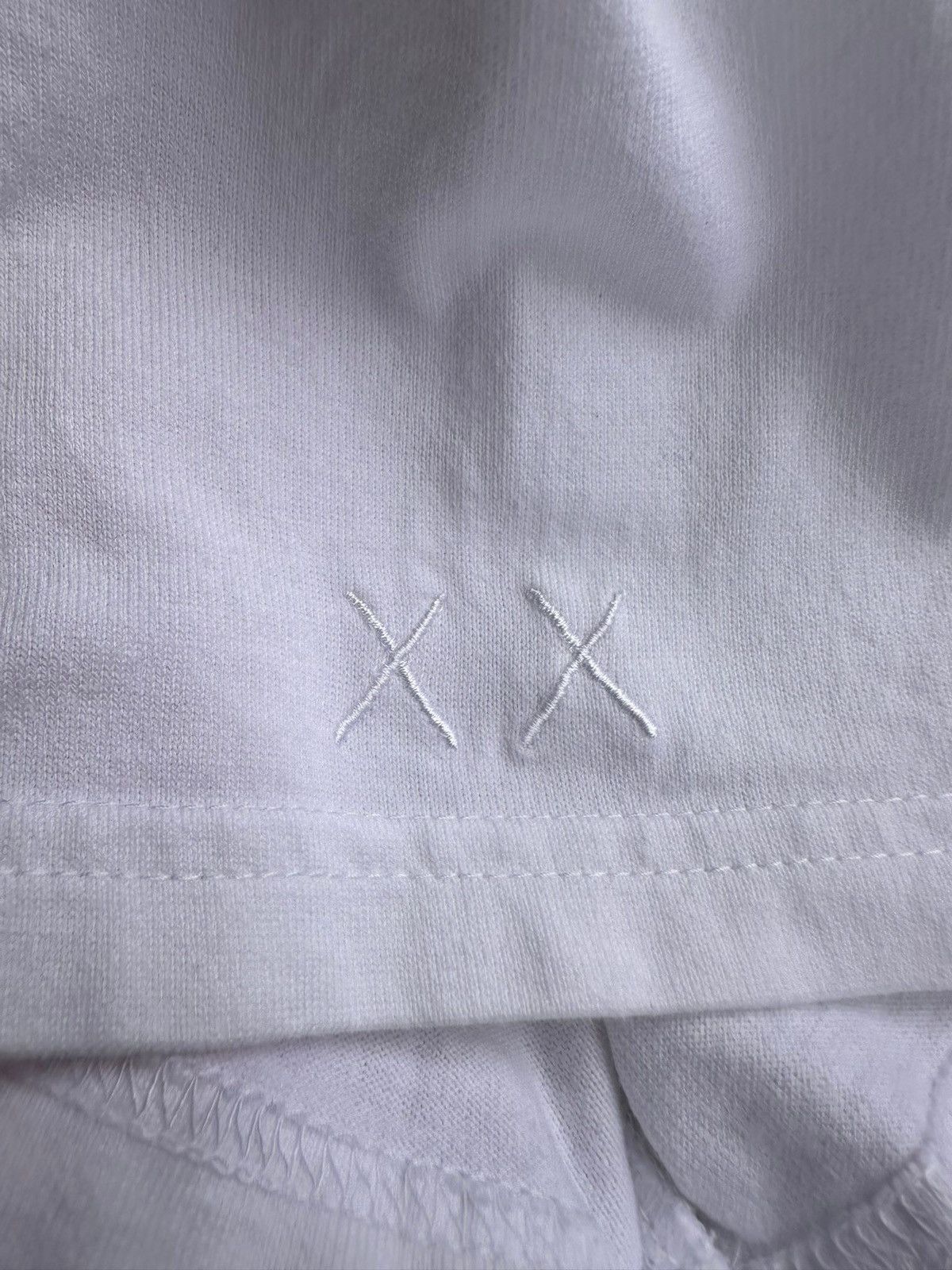 Kaws × Medicom Toy × Original Fake 00's Original Fake chomper touge tee Size US XL / EU 56 / 4 - 4 Thumbnail