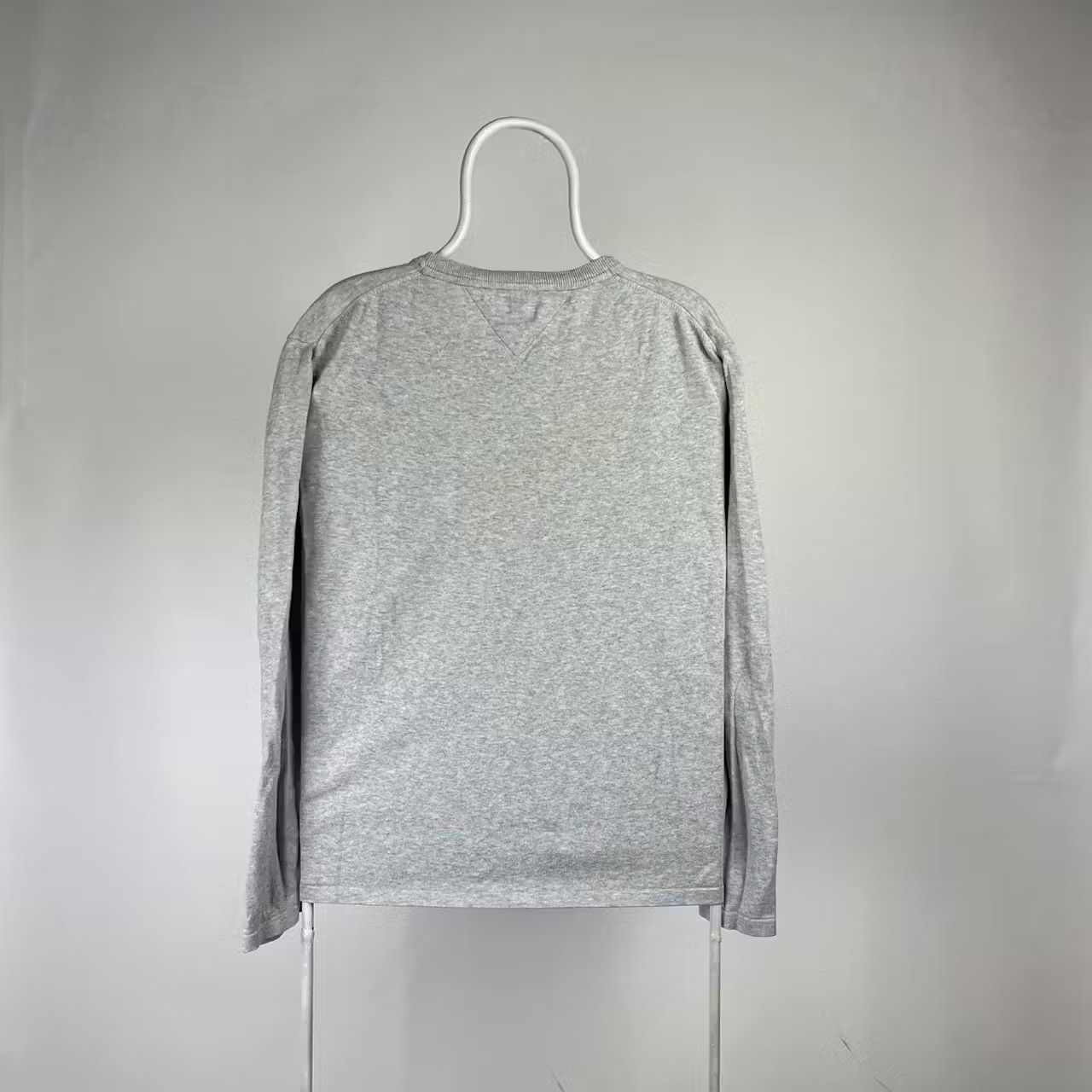 Tommy Hilfiger Tommy Hilfiger sweater embroidered size Large Size US L / EU 52-54 / 3 - 3 Thumbnail