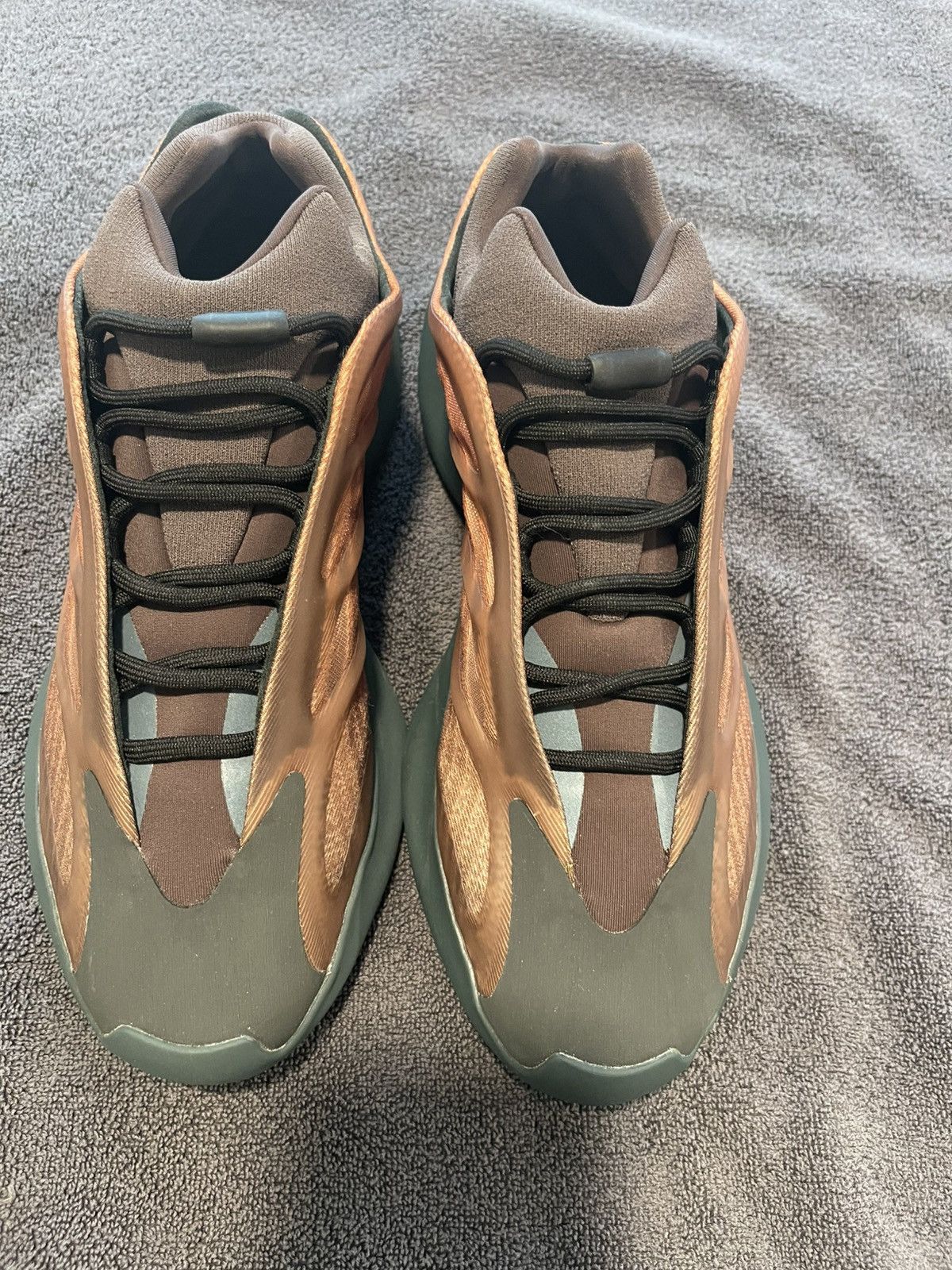 Adidas Yeezy 700 Size US 12.5 / EU 45-46 - 1 Thumbnail
