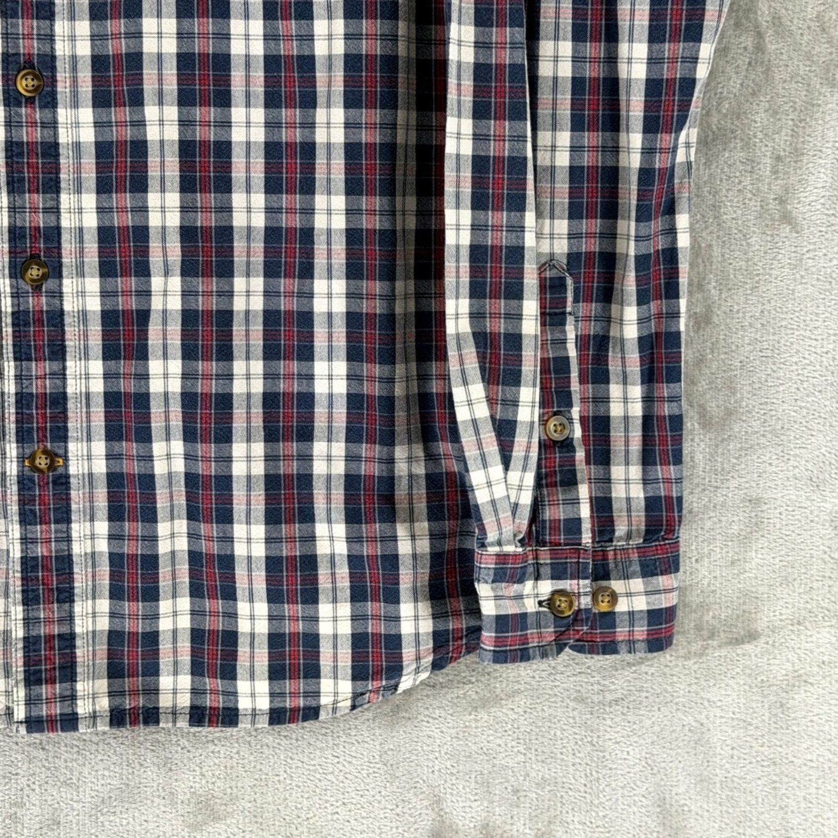 Carhartt Carhartt Shirt Mens Relaxed Fit Plaid Button-Down Navy Red 102214 412 M Multicolor Button-Up Long Sleeve Casual Workwear Size US M / EU 48-50 / 2 - 4 Thumbnail