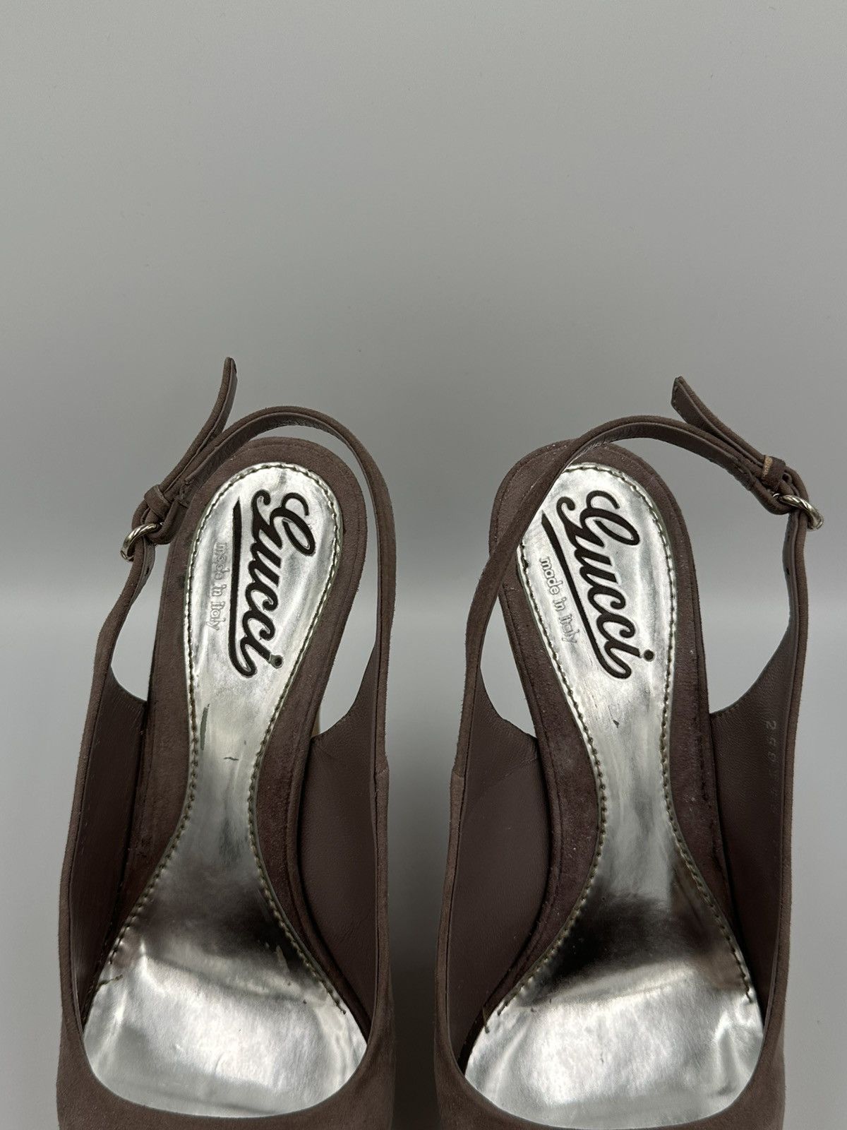 Gucci Gucci suede open toe wedge sandals with box Size US 5.5 / IT 35.5 - 11 Thumbnail