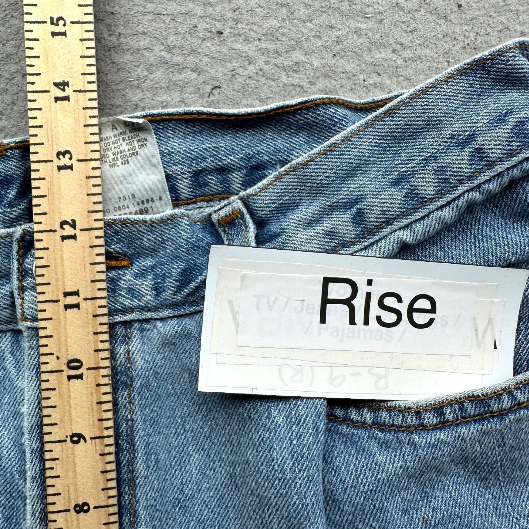 Levi's Levis 505 Light Wash Jeans Mens 36x32 Regular Fit Blue Regular Jeans Mens 36x32 Blue Size US 36 / EU 52 - 6 Thumbnail