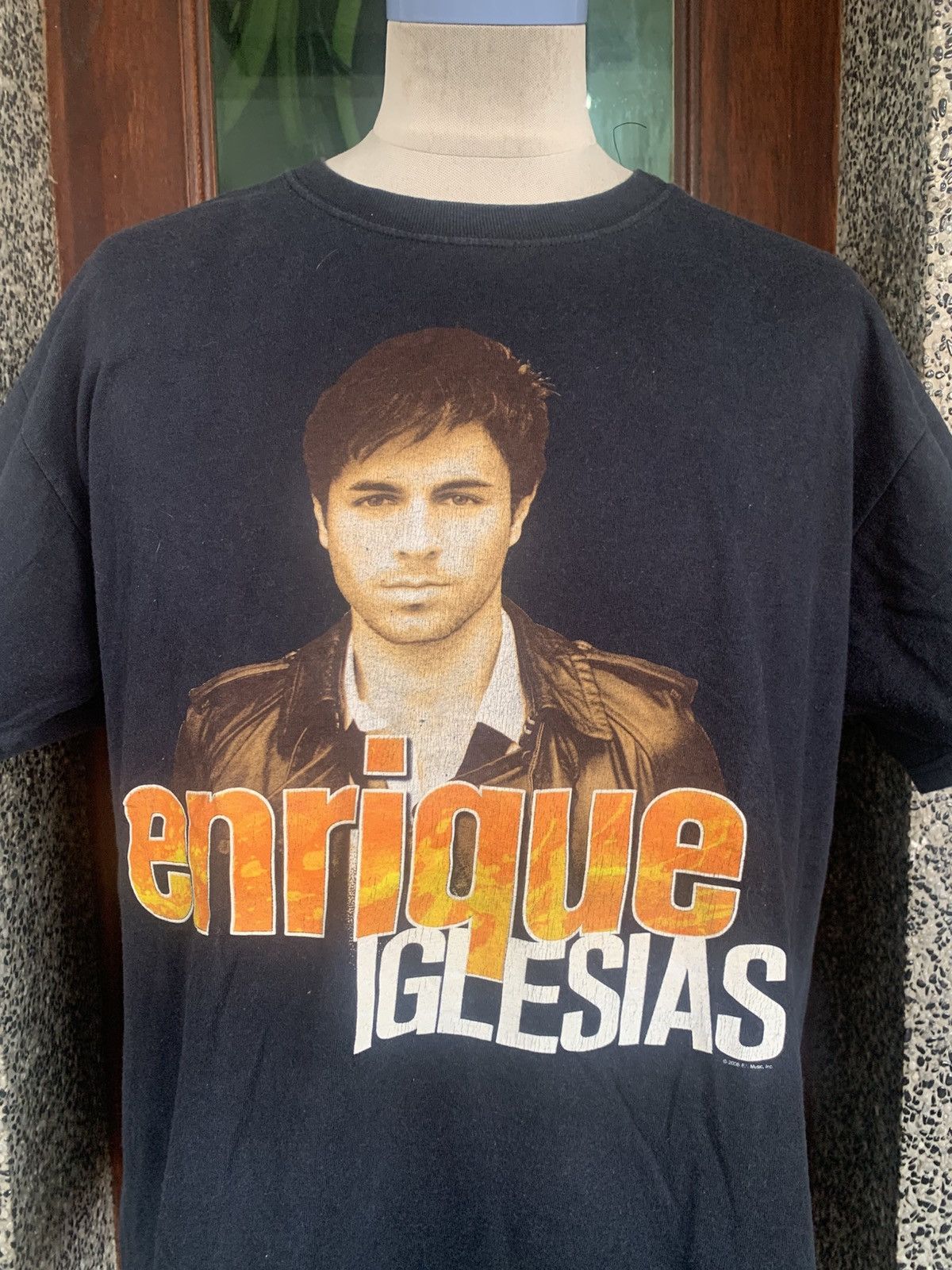 Vintage Vintage Enrique Iglesias Tour Latin Pop T shirt Size US L / EU 52-54 / 3 - 2 Thumbnail