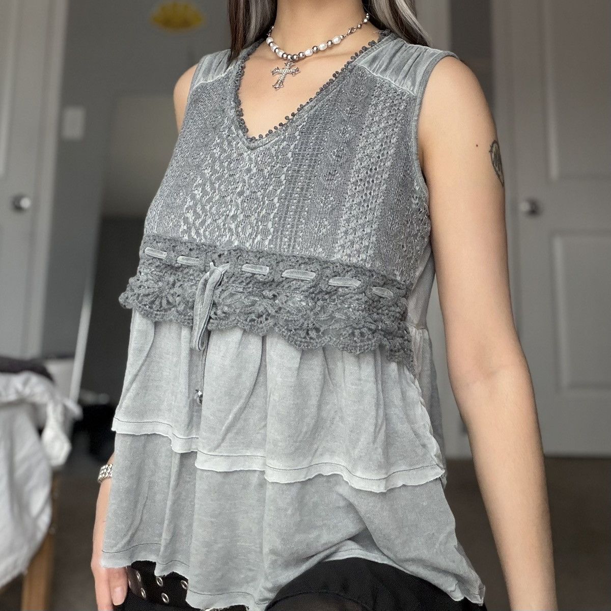 Style & Co Style & Co. Gray Layered Crochet Trim Tank Top Size M / US 6-8 / IT 42-44 - 8 Thumbnail