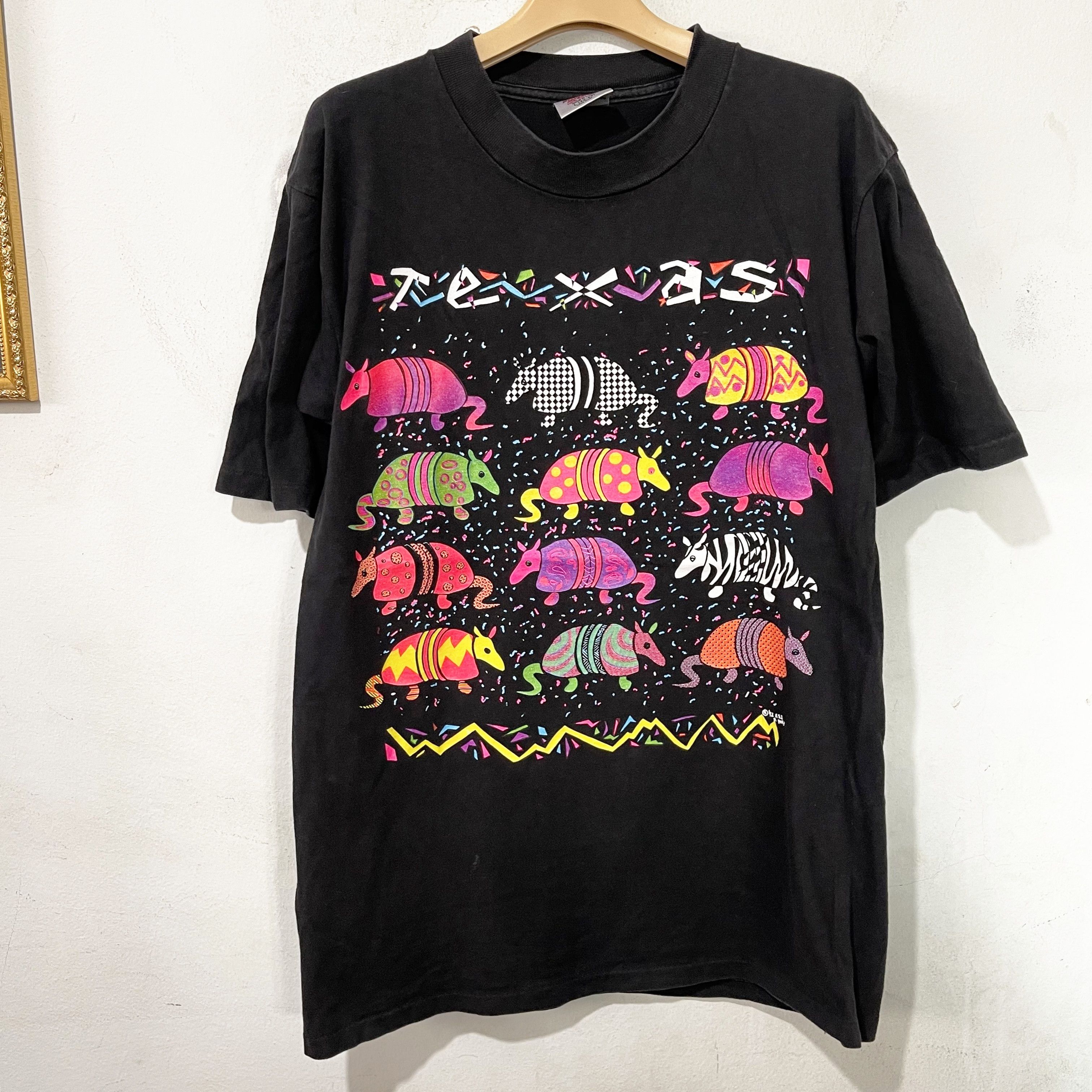 Vintage Vintage 90s Texas Armadill T-Shirt Size US M / EU 48-50 / 2 - 1 Thumbnail