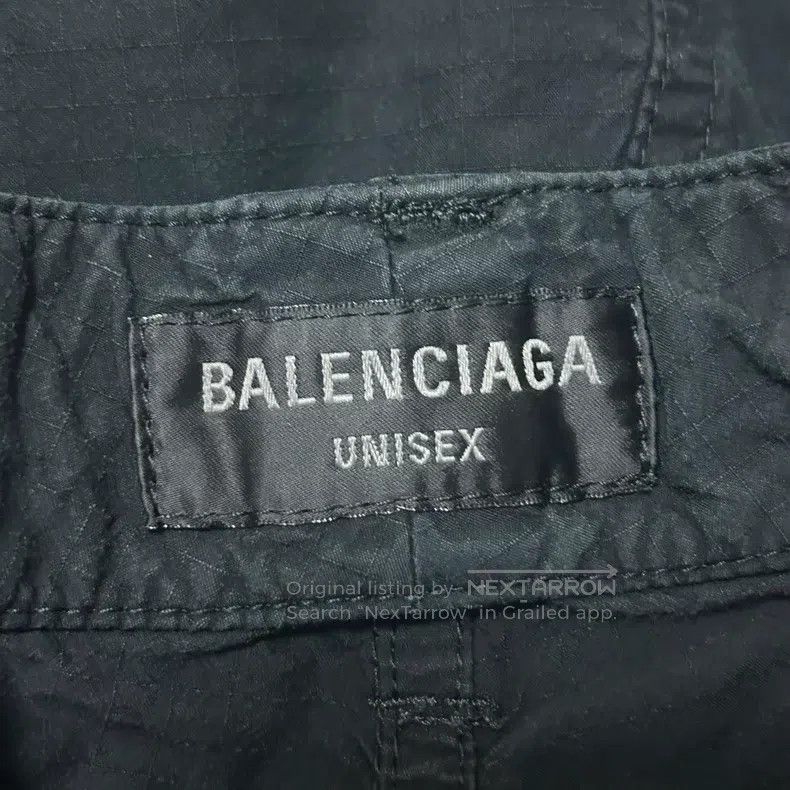 Balenciaga Balenciaga size XS Black distressed cargo pants Size US 30 / EU 46 - 3 Thumbnail