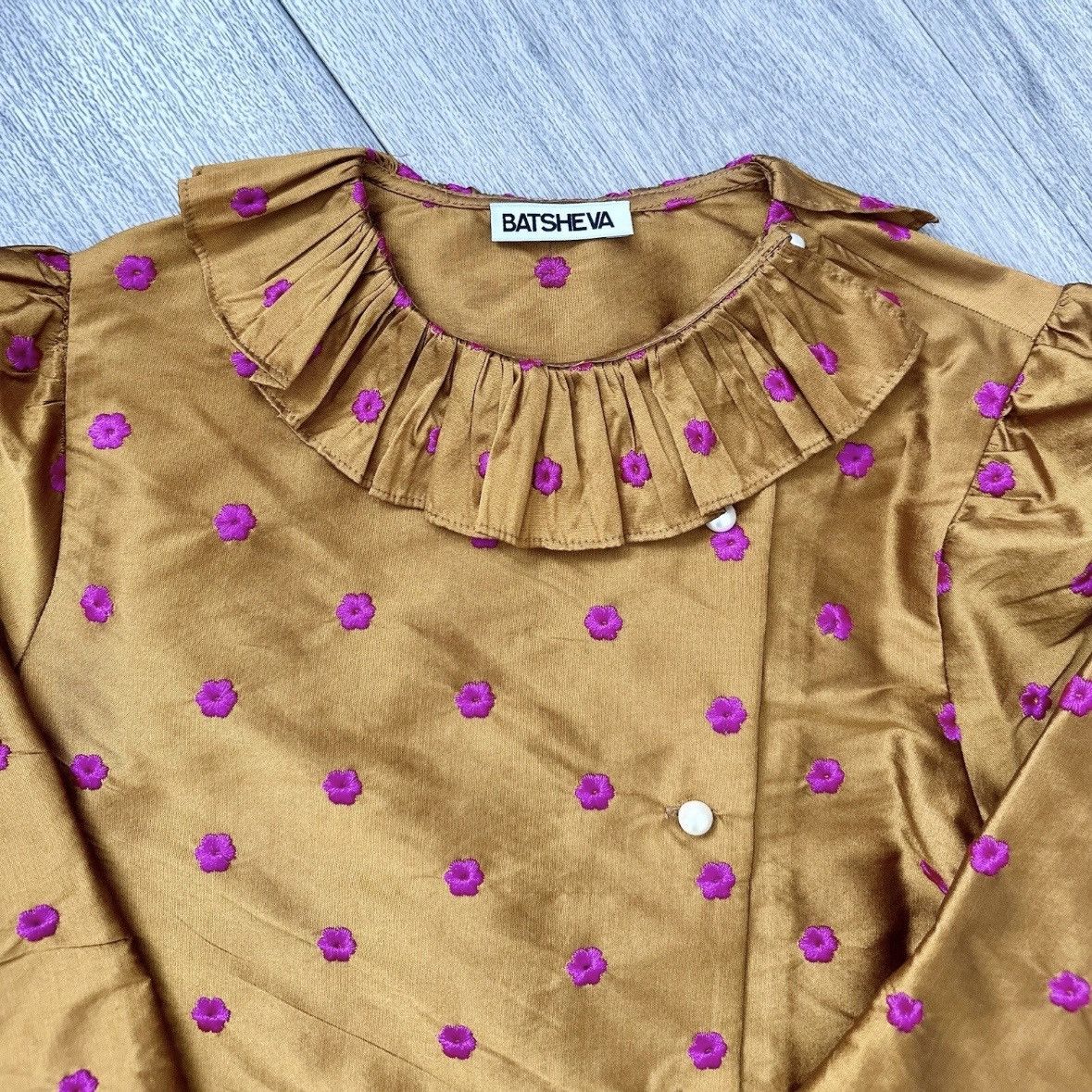 Batsheva Batsheva Petal Blouse Turmeric Embroidered Silk Taffeta NWOT Size XS / US 0-2 / IT 36-38 - 6 Thumbnail