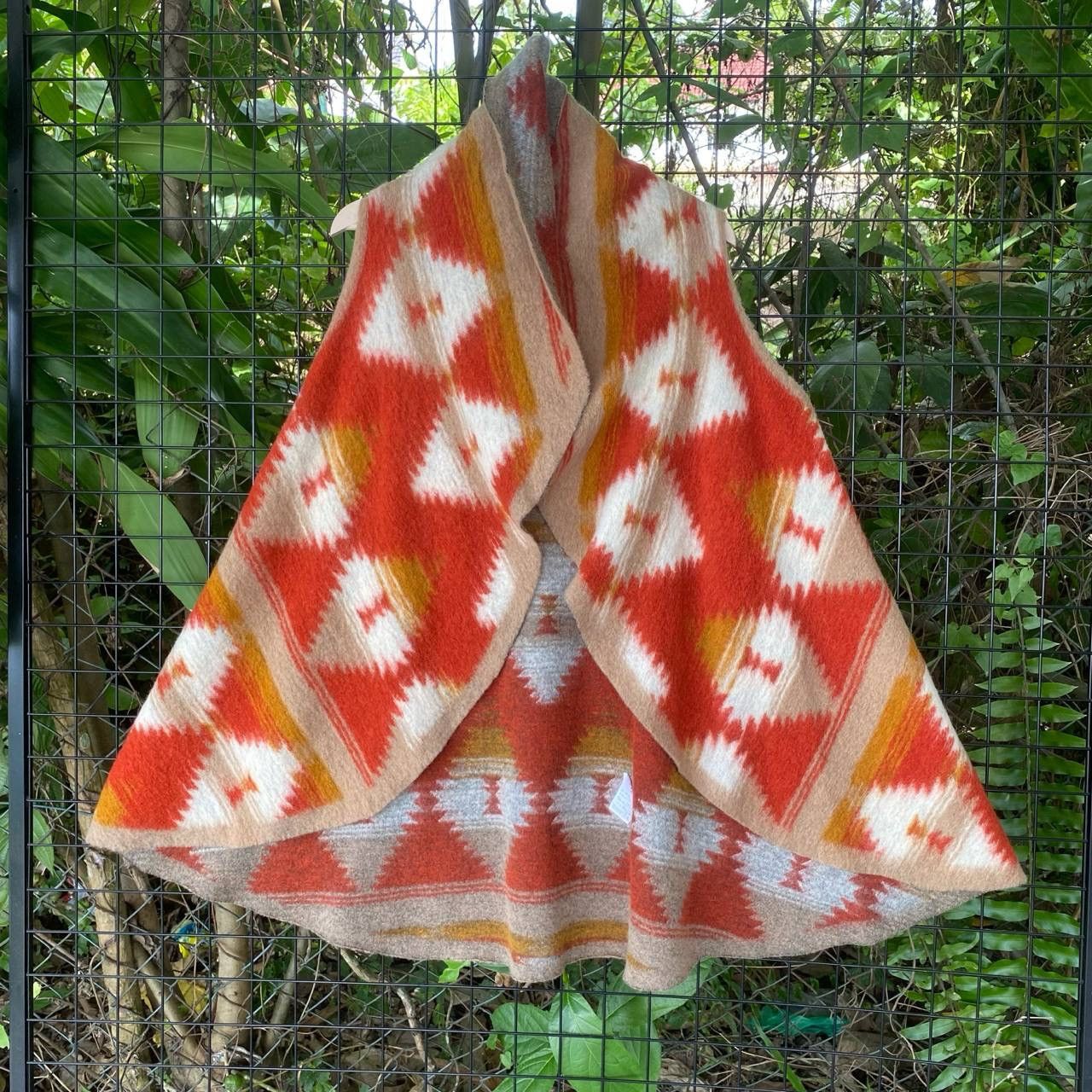 Vtg Mac & Co Made in Italy Knitted Cloap & Capes