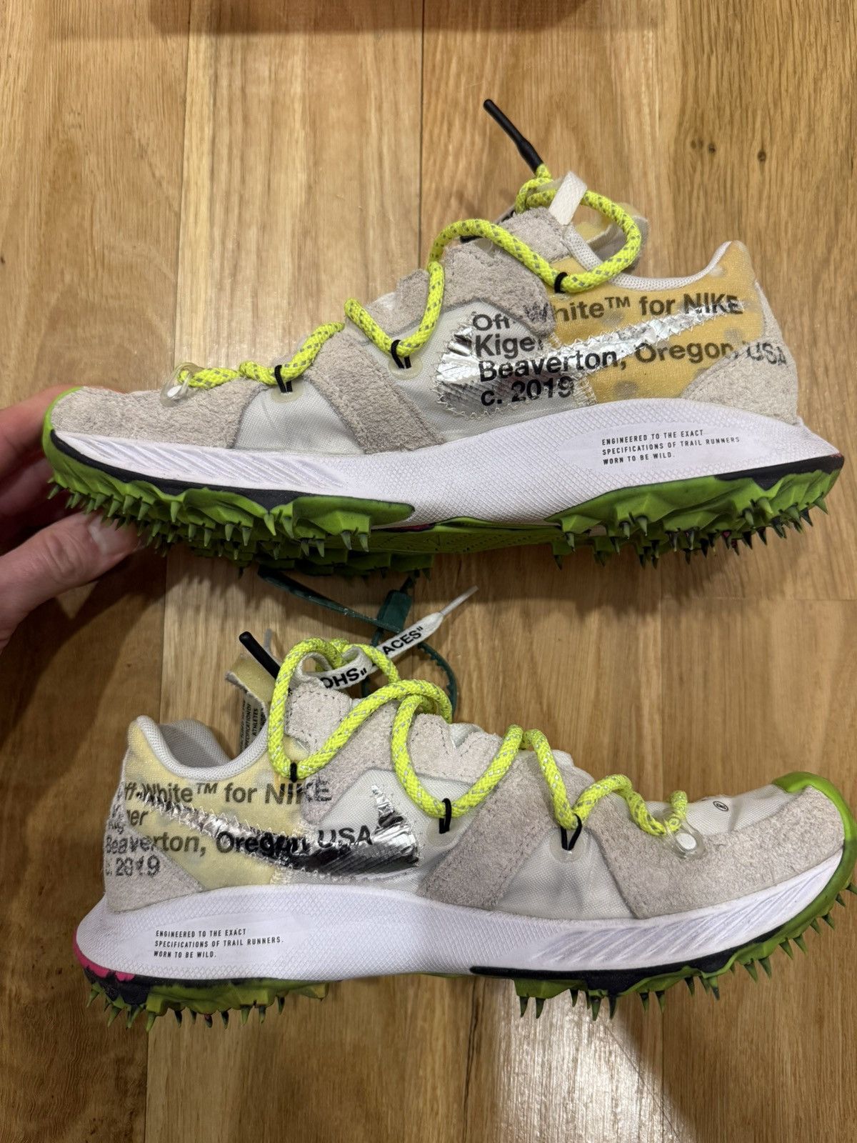 Nike × Off-White Off White x Nike Zoom Terra Kiger 5 (Women’s size 7) Size US 7 / IT 37 - 6 Thumbnail