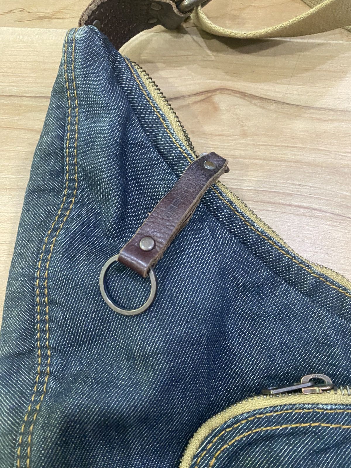 Designer × Diesel Vintage Diesel denim crossbody jeans bag Size ONE SIZE - 4 Thumbnail