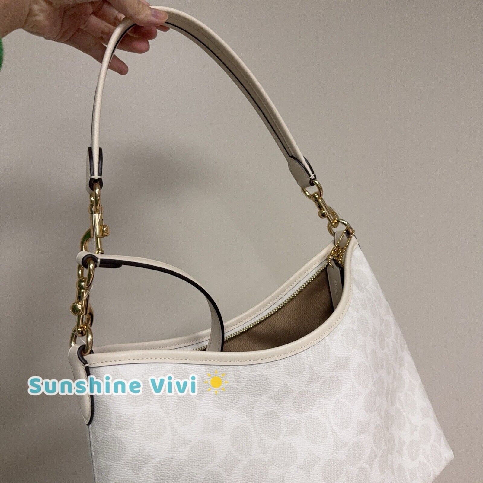 Coach NWT Coach Laurel Shoulder Bag CV975 White /Chalk Size ONE SIZE - 8 Thumbnail