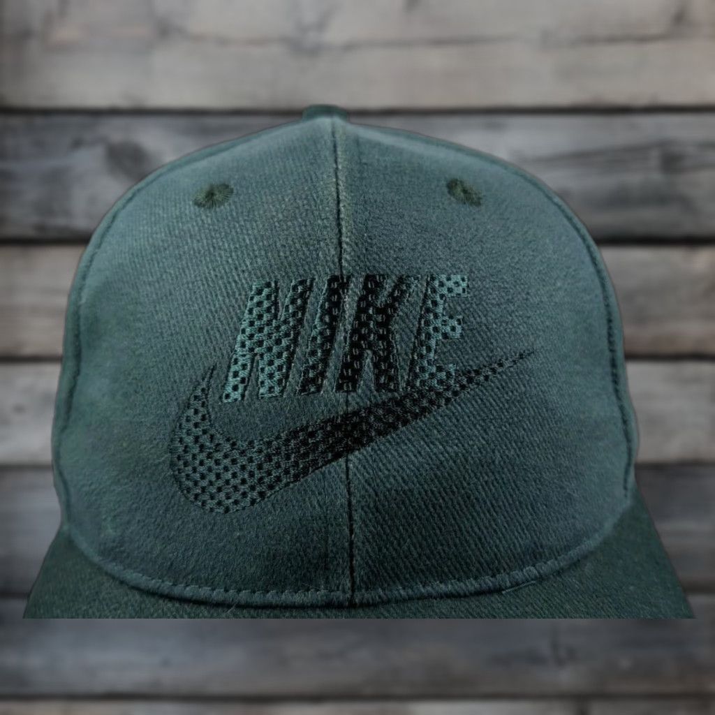 Nike VINTAGE Nike Snapback Baseball Hat Cap Swoosh Spellout Green OSFM Mens 90s Sports Classic Cap Size ONE SIZE - 1 Thumbnail