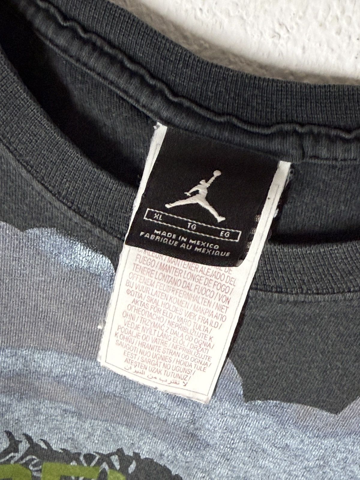 Jordan Brand Vingafe Faded Big Logo Jordan T shirt Size US XL / EU 56 / 4 - 9 Thumbnail