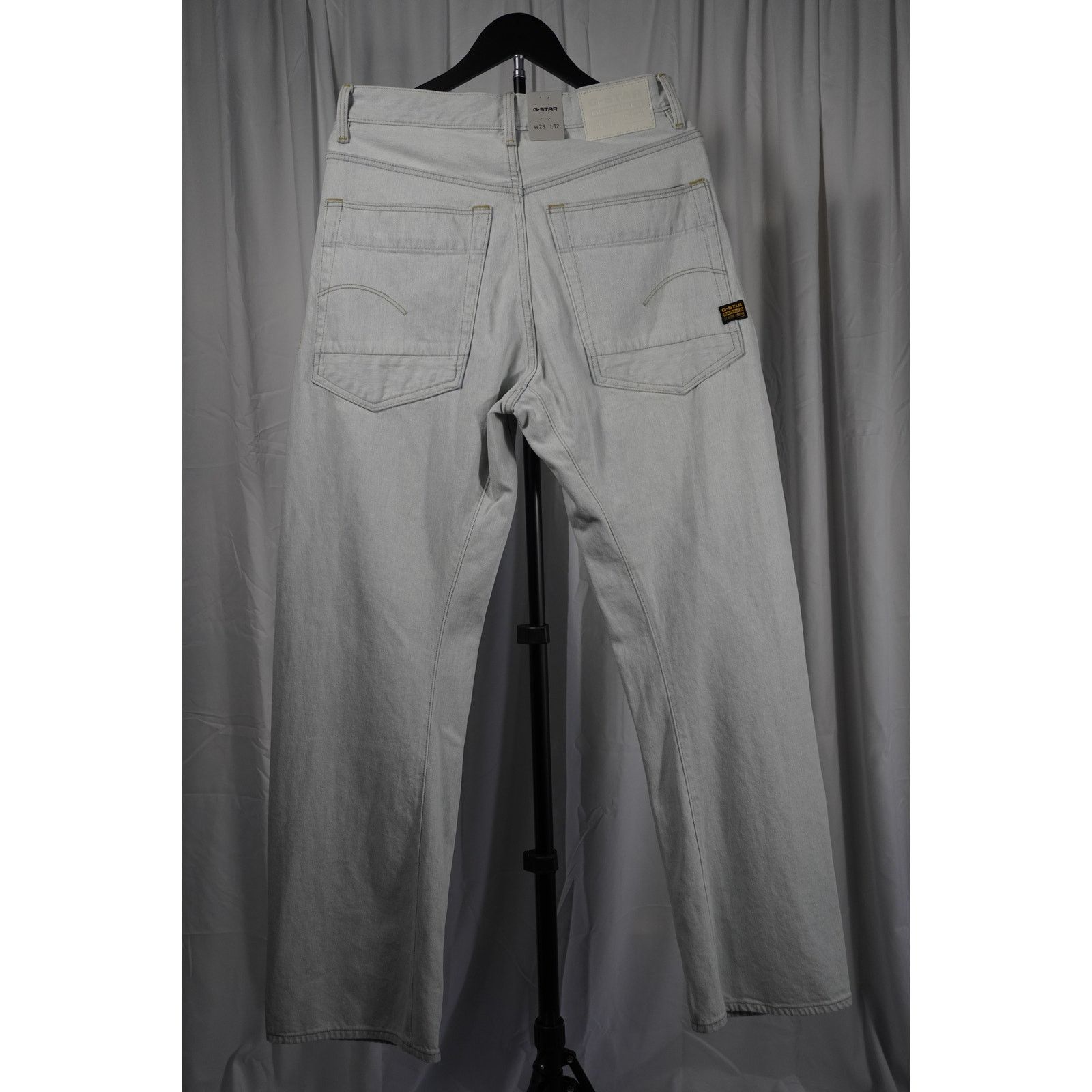 G-Star G-Star Raw Bend Loose Jeans W28 L32 Light Wash Denim Size US 28 / EU 44 - 2 Thumbnail