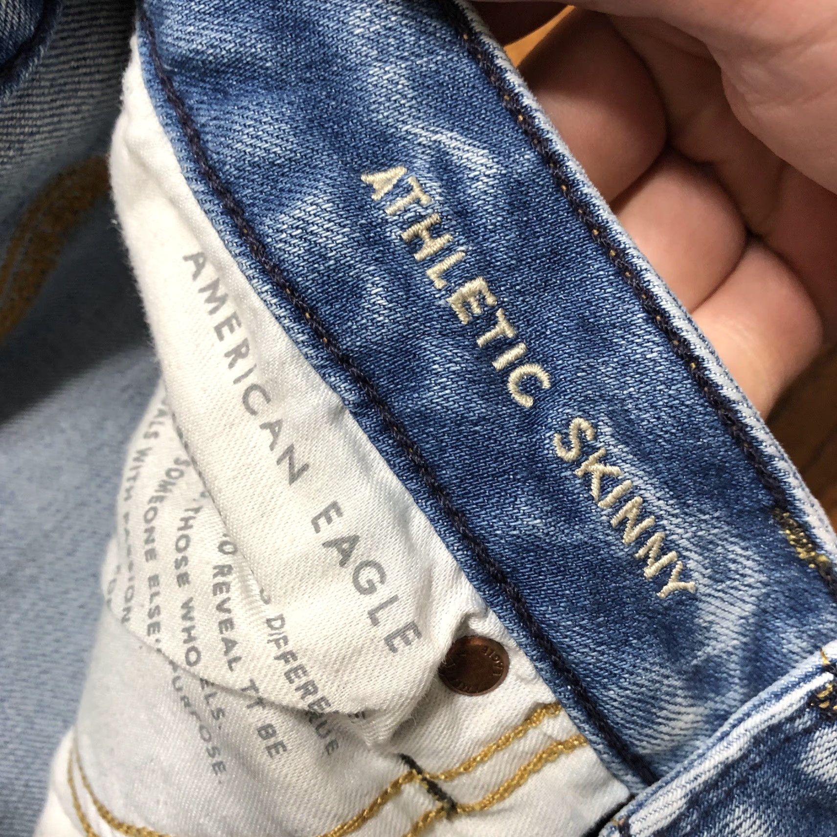 American Eagle Outfitters American Eagle Outfitters Jeans Mens 28x30 Jeans Athletic Skinny Blue Denim Distressed Zipper 5-Pocket USA Cowboy Logo Casual Regular Mens Size US 28 / EU 44 - 4 Thumbnail