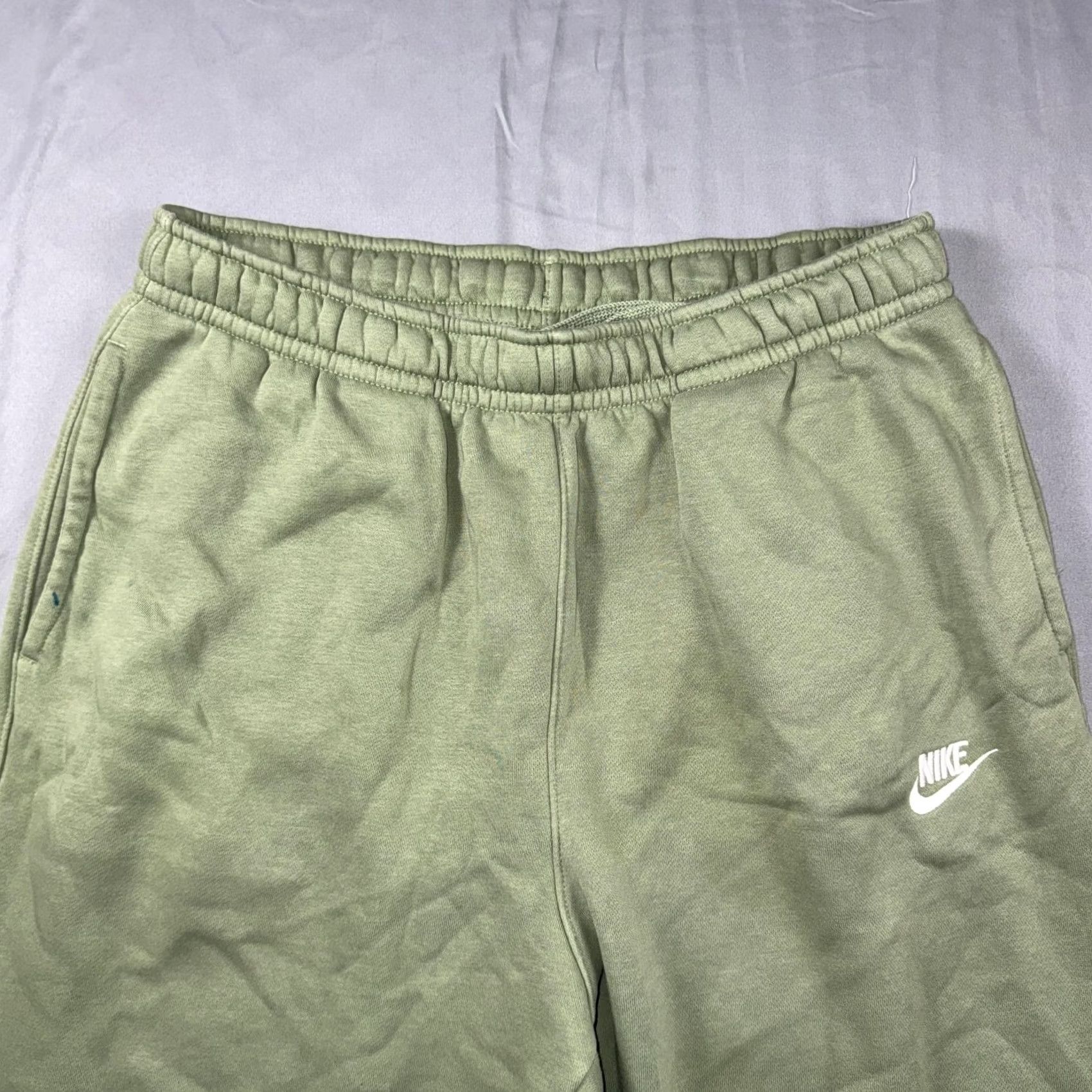 Nike Nike Jogger Pants Mens L Green Fleece Elastic Drawstring Swoosh Pockets Tapered Leg Winter Casual Activewear Workout Size US 33 - 4 Thumbnail