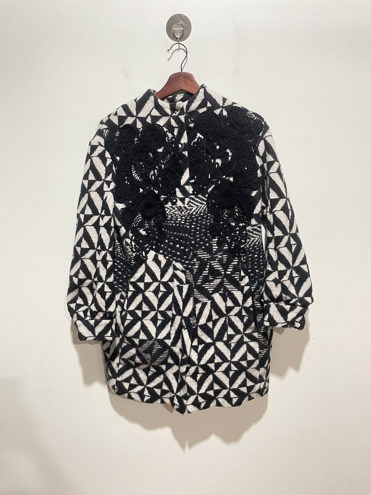 Christian Lacroix Christian Lacroix jacquard knit coat Size ONE SIZE - 1 Thumbnail