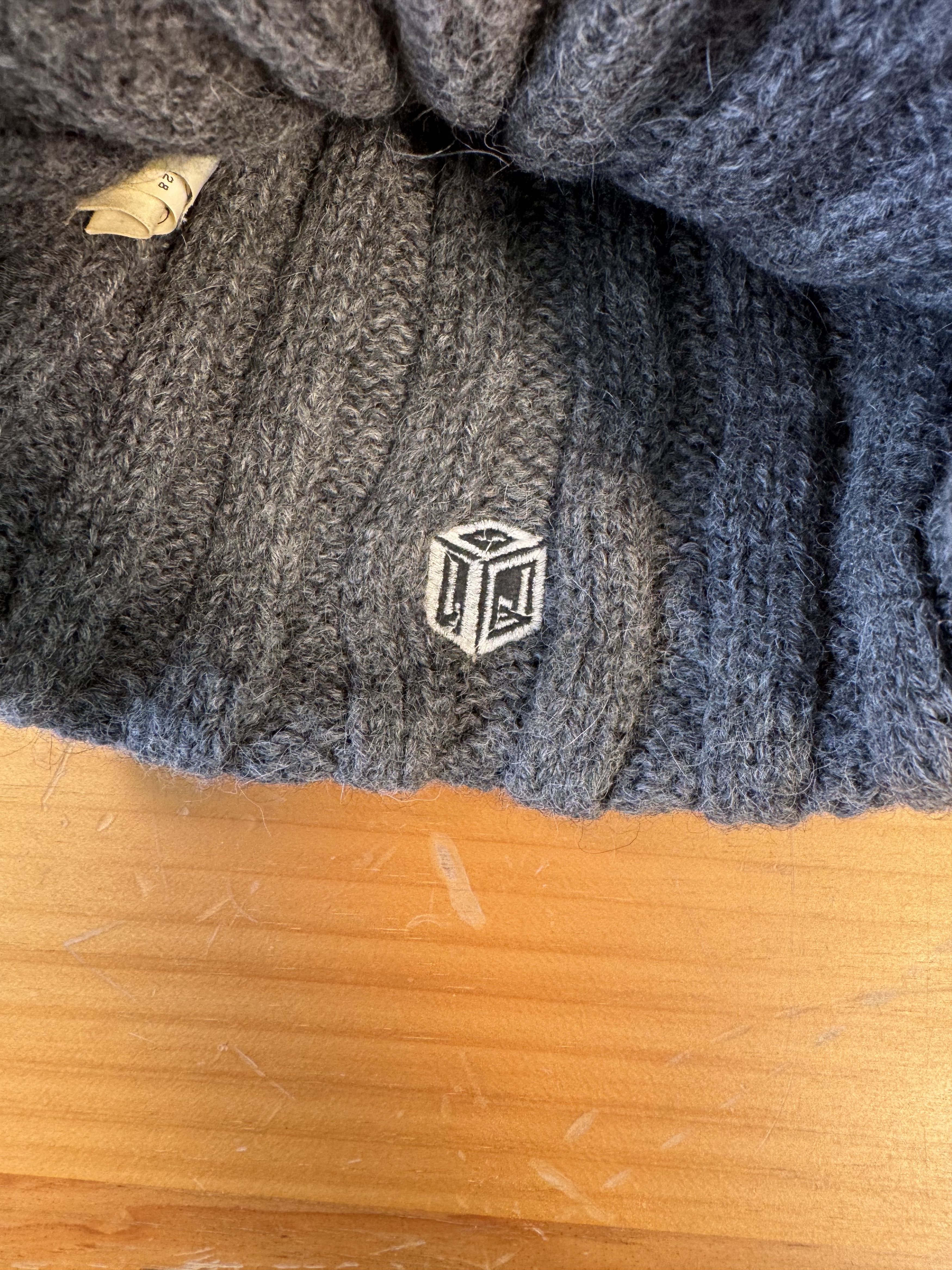 General Research Rare 00's General Research Oversized knit beanie Size ONE SIZE - 5 Thumbnail