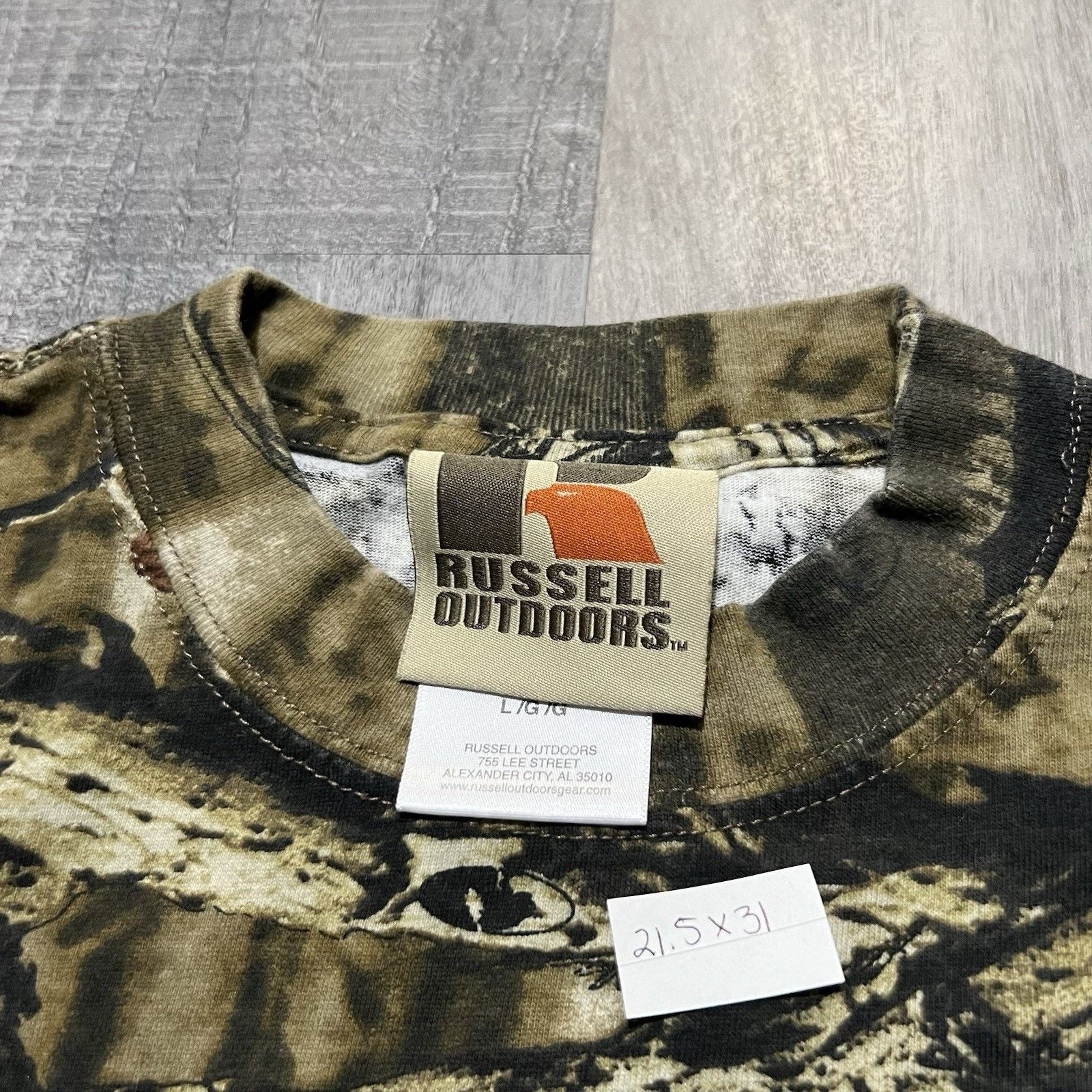 Russell Athletic VTG Russell Athletic Outdoor Camo Y2K Hunting Grunge T Shirt Size US L / EU 52-54 / 3 - 4 Thumbnail