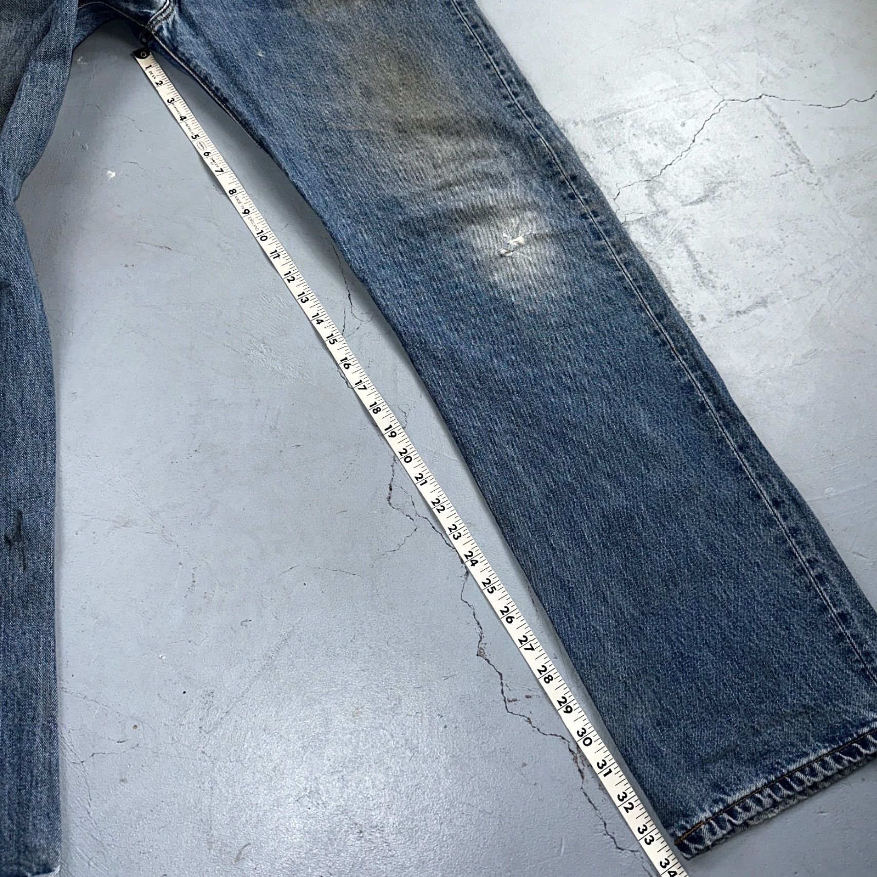 Levi's VINTAGE Levi's 501 Jeans Men 36x34 Blue Mid Wash 90s Straight Denim Cotton Button Closure Active Classic Size US 36 / EU 52 - 6 Thumbnail