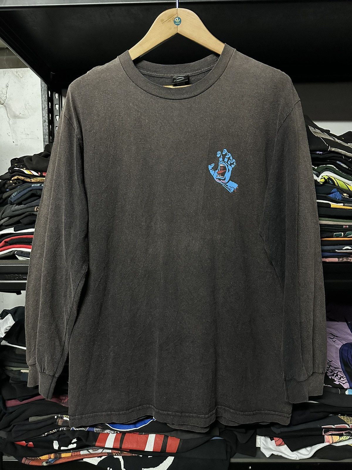Santa Cruz Skateboards × Vintage Thrashed Vintage Santa Cruz Screaming Hand Sun Faded Tee Size US L / EU 52-54 / 3 - 2 Thumbnail