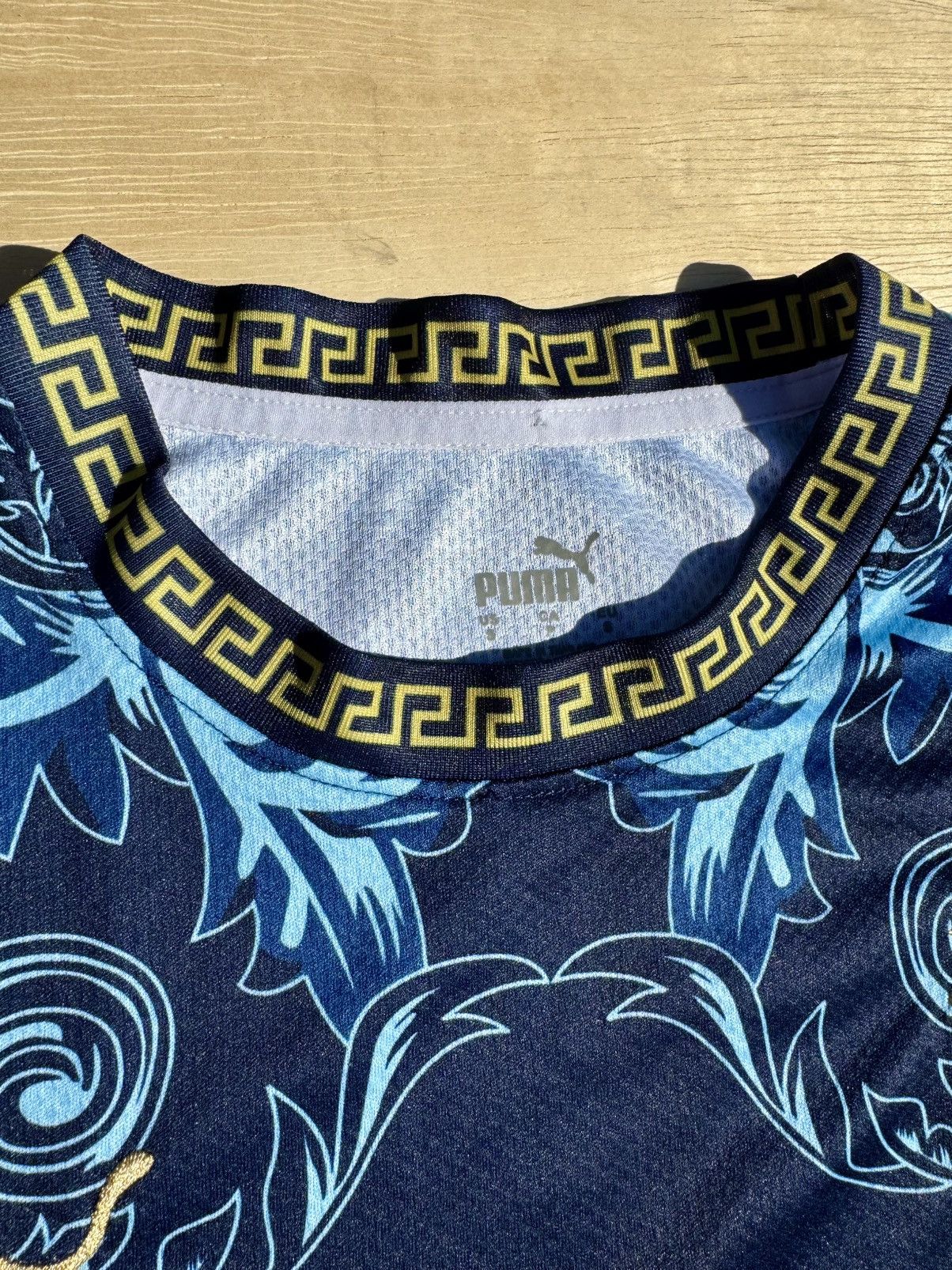 Puma × Versace Puma Versace Italy Concept Soccer Jersey Size US S / EU 44-46 / 1 - 5 Thumbnail