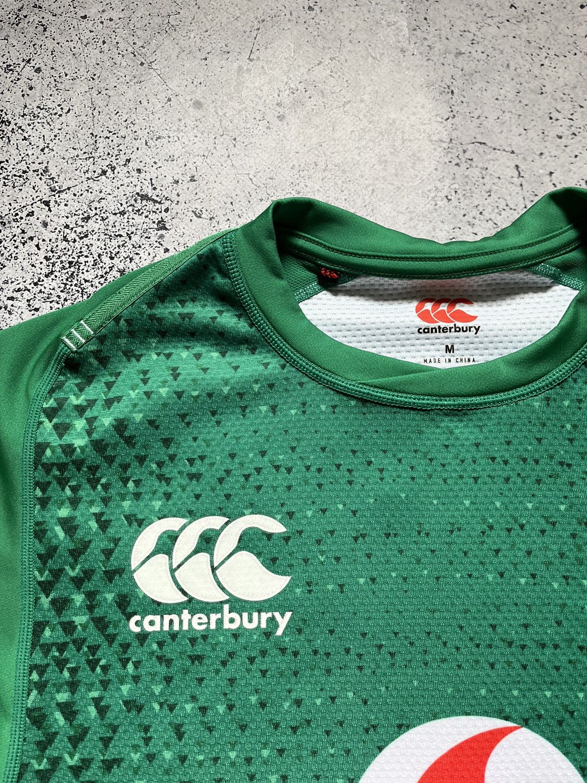 Canterbury of New Zealand Vintage Canterbury IRFU Ireland Rugby Jersey Shirt Retro Y2K Size US M / EU 48-50 / 2 - 6 Thumbnail