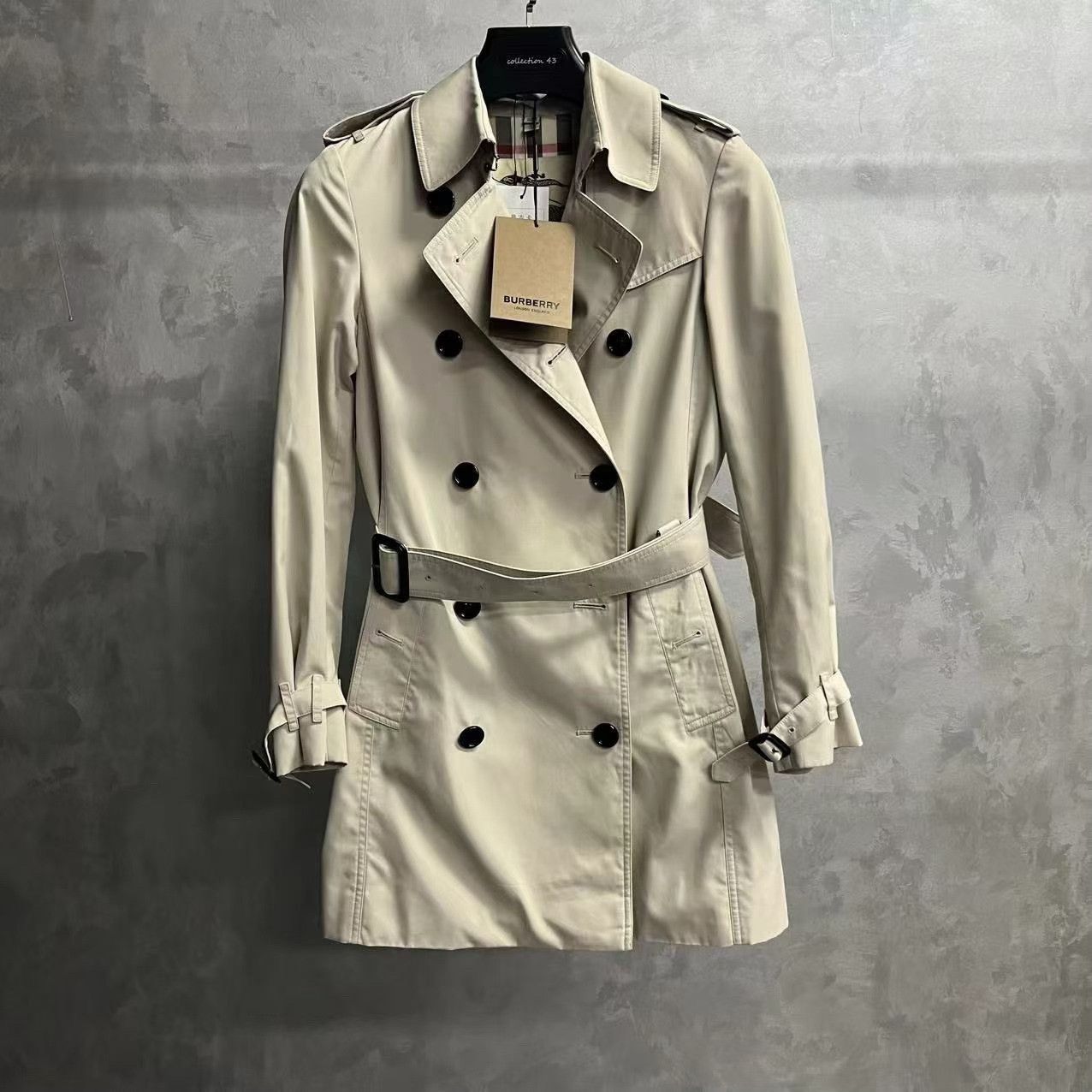 Burberry Burberry Khaki Double-Breasted Trench Coat Size XL / US 12-14 / IT 48-50 - 1 Thumbnail