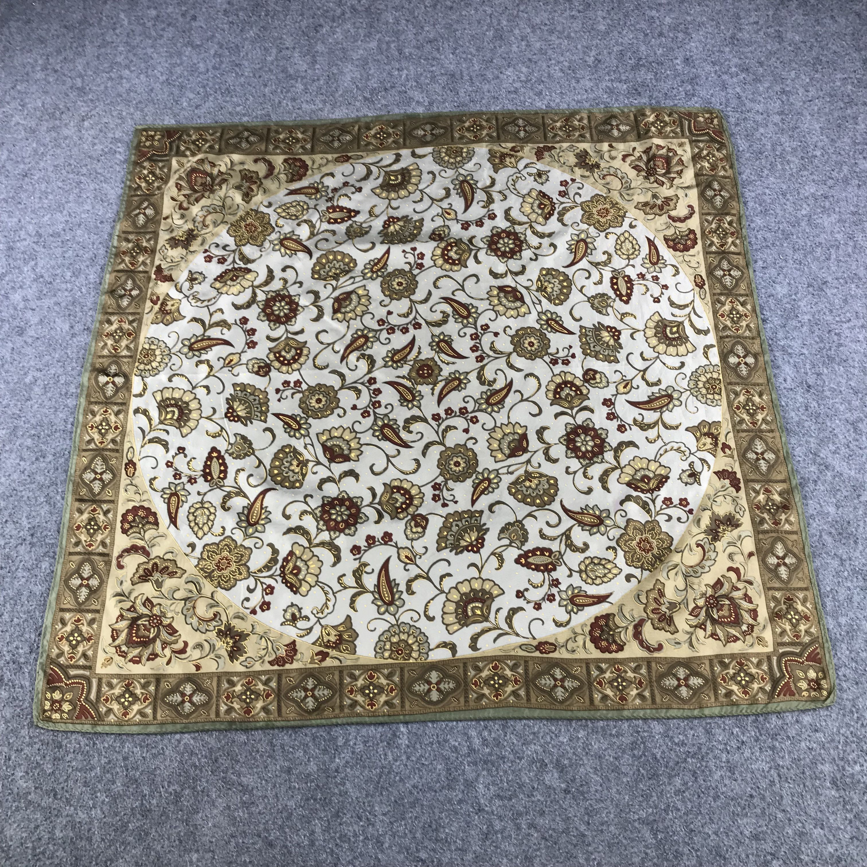 Japanese Brand Luxury Floral Design Silk Scarf M248 Size ONE SIZE - 2 Thumbnail