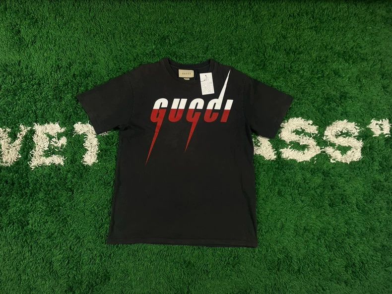 Gucci Gucci Lightning Short Sleeve T-Shirt Size Large - dmc Size US L / EU 52-54 / 3 - 1 Thumbnail