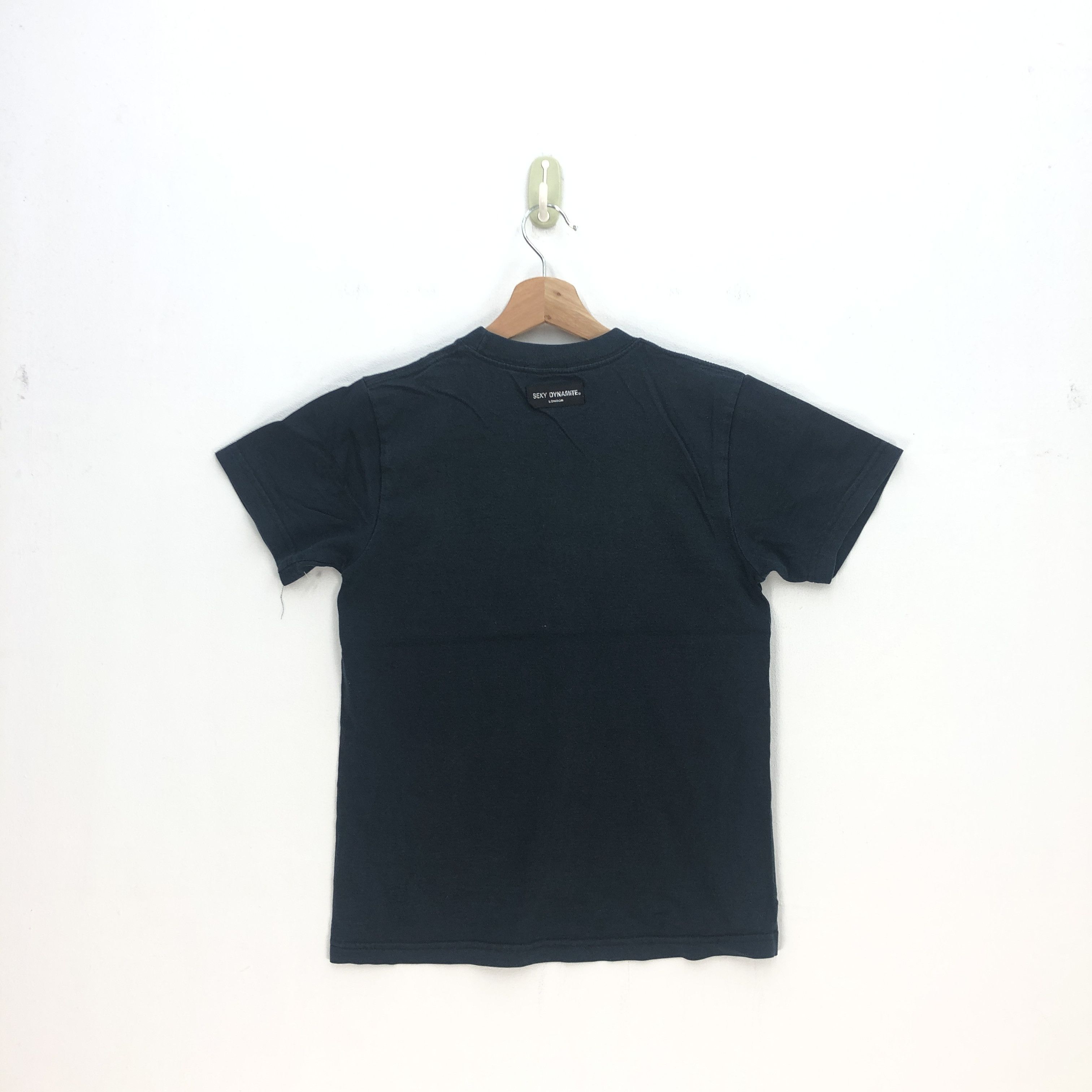 Seditionaries × Vintage Vintage Vivienne Westwood T Shirt Sexy Dynamite Tees Size XS / US 0-2 / IT 36-38 - 2 Thumbnail