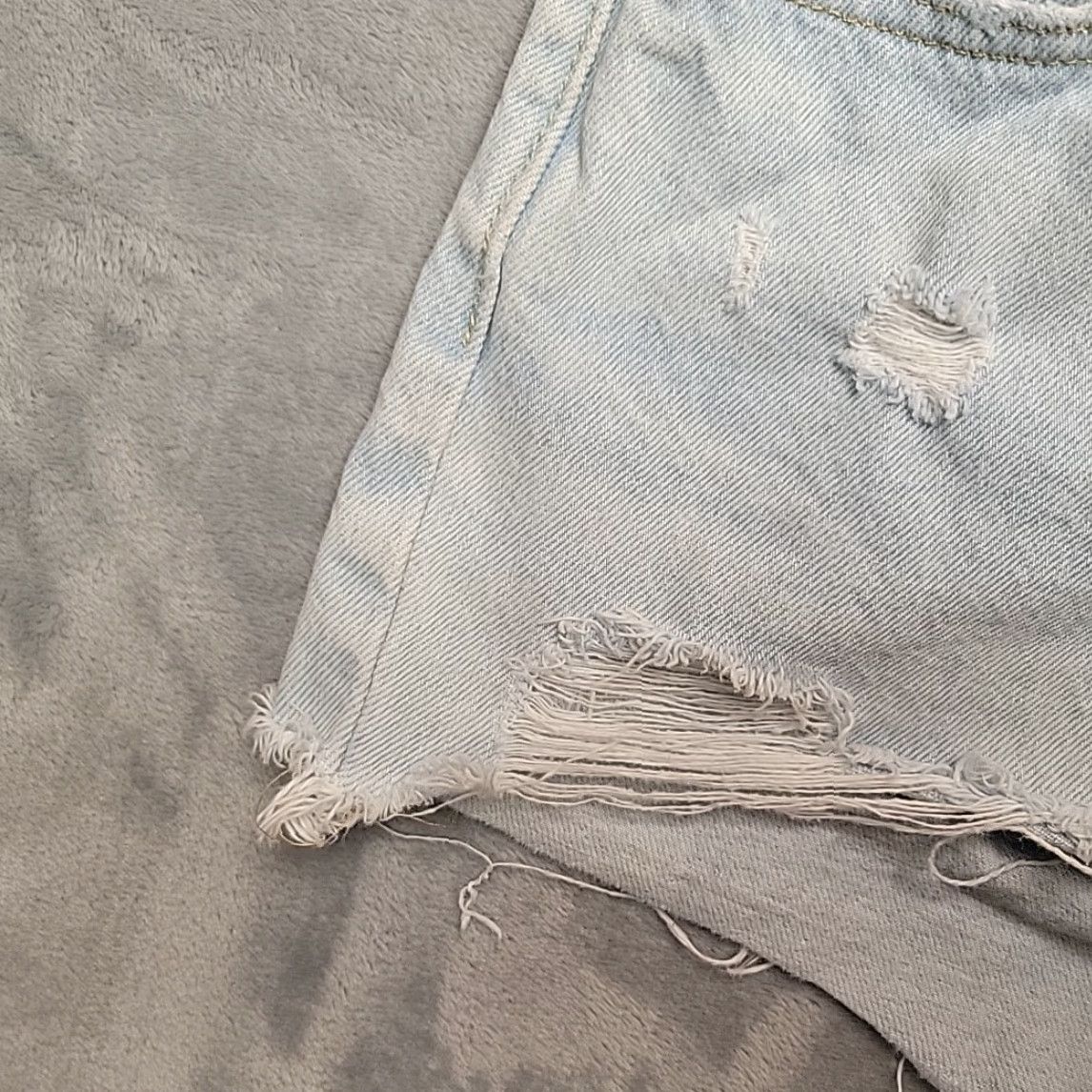 Levi's VINTAGE Levis 501 Premium Denim Shorts Women 26 Blue Distressed Cut-Off Festival Y2K Mini Mens? Size 26" / US 2 / IT 38 - 3 Thumbnail