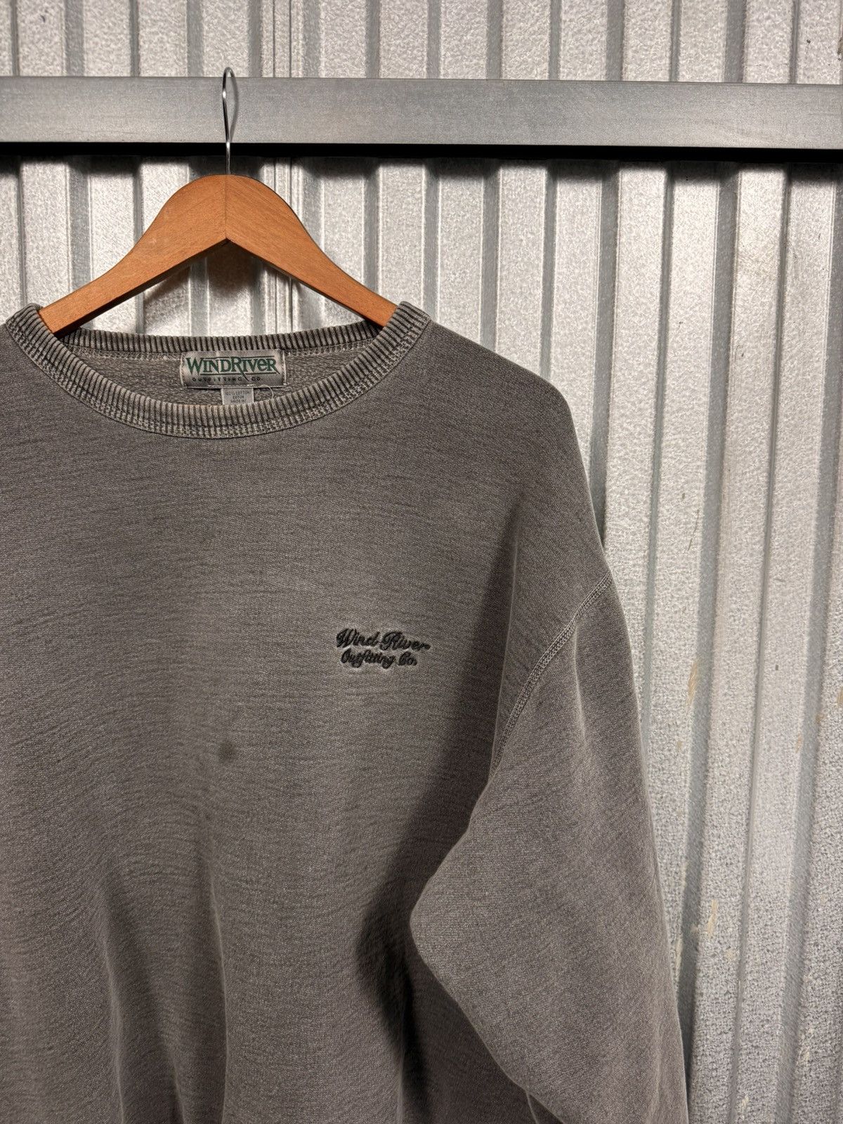 Windriver Vintage Wind River Ash Gray Faded Crewneck Size US XL / EU 56 / 4 - 6 Thumbnail